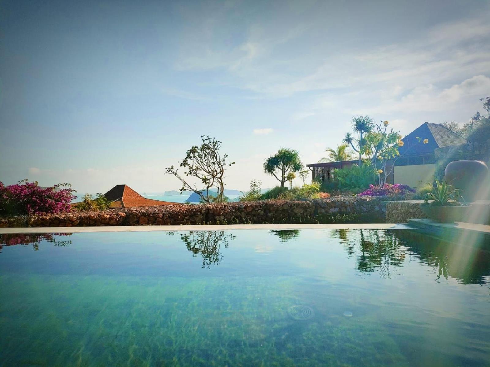 Villa with Private Pool - Photo 3
