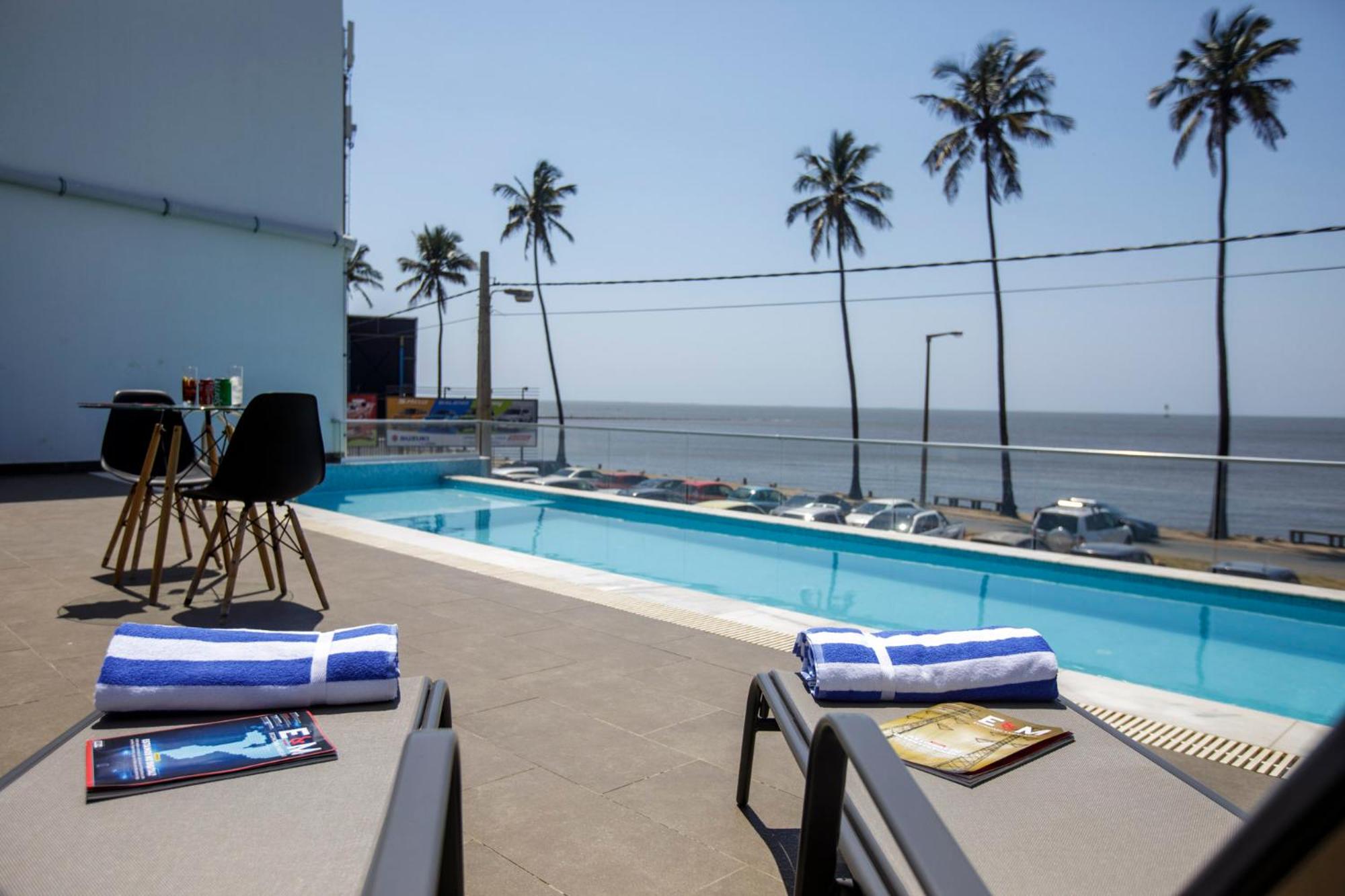 Deluxe Double Room with Balcony and Sea View photo 3