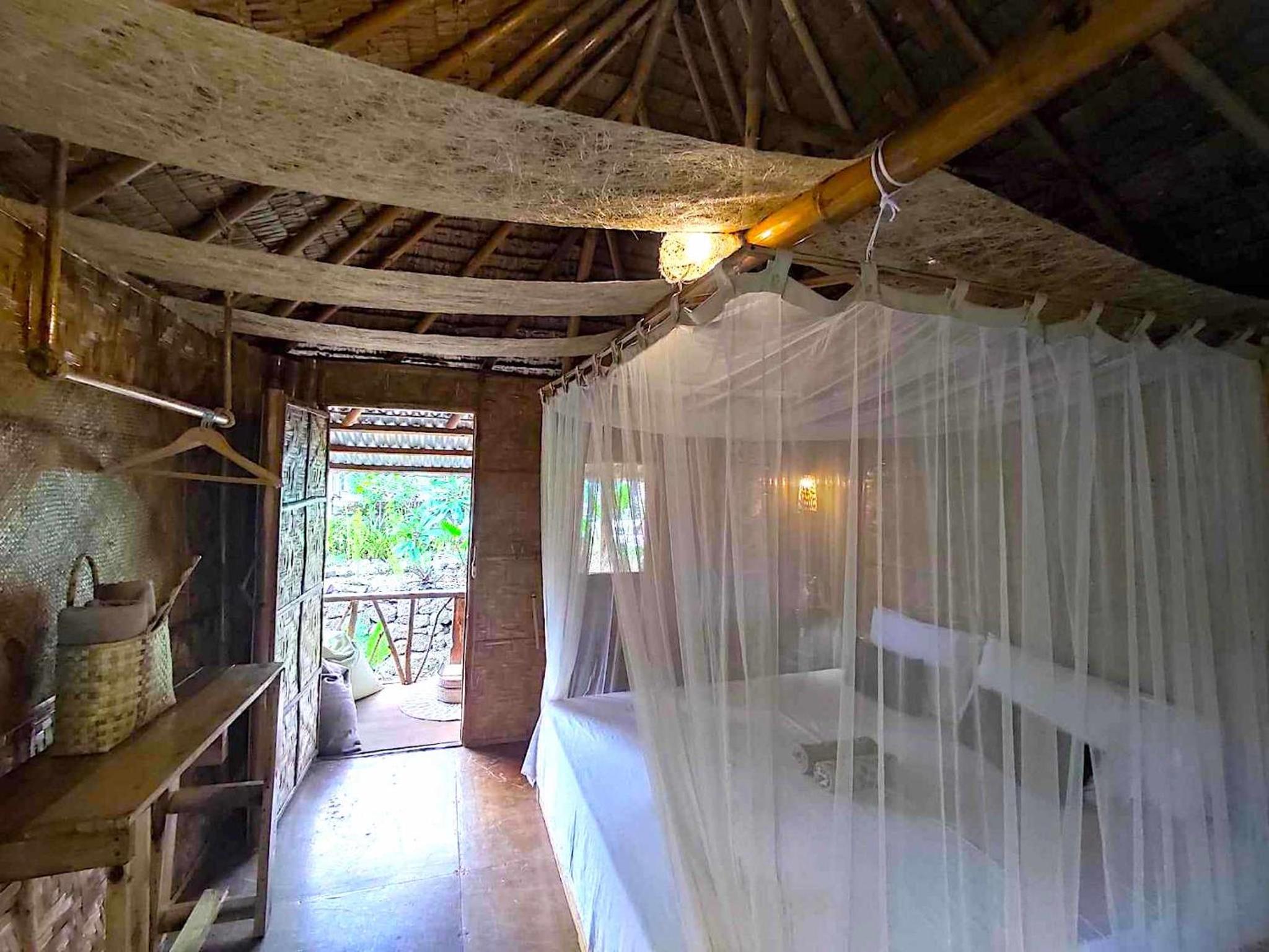 Deluxe Bungalow with Private Bathroom - Photo 14