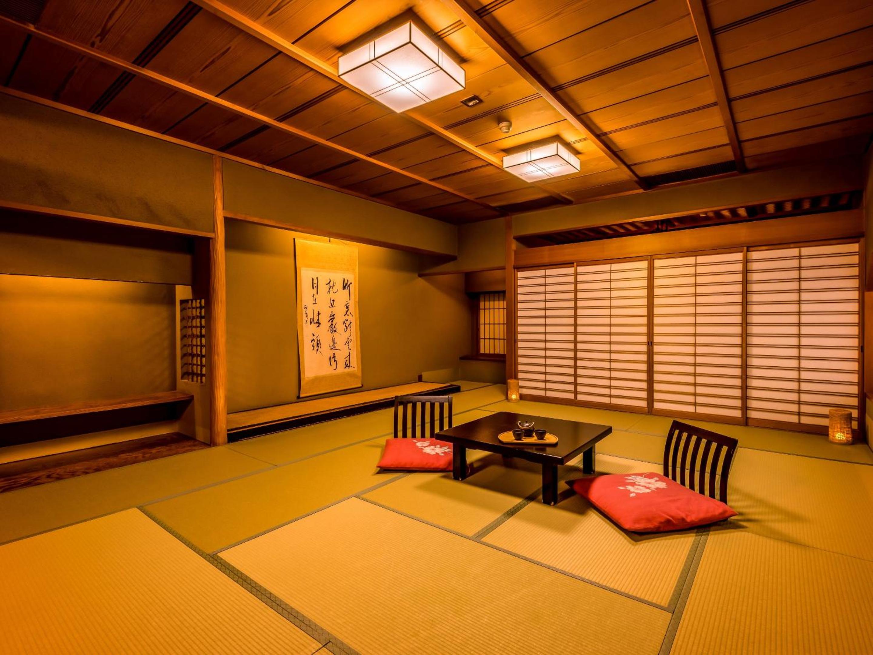 Superior Japanese-Style-Room 2 spaces inside - Indoor Bath - Non-Smoking photo 3