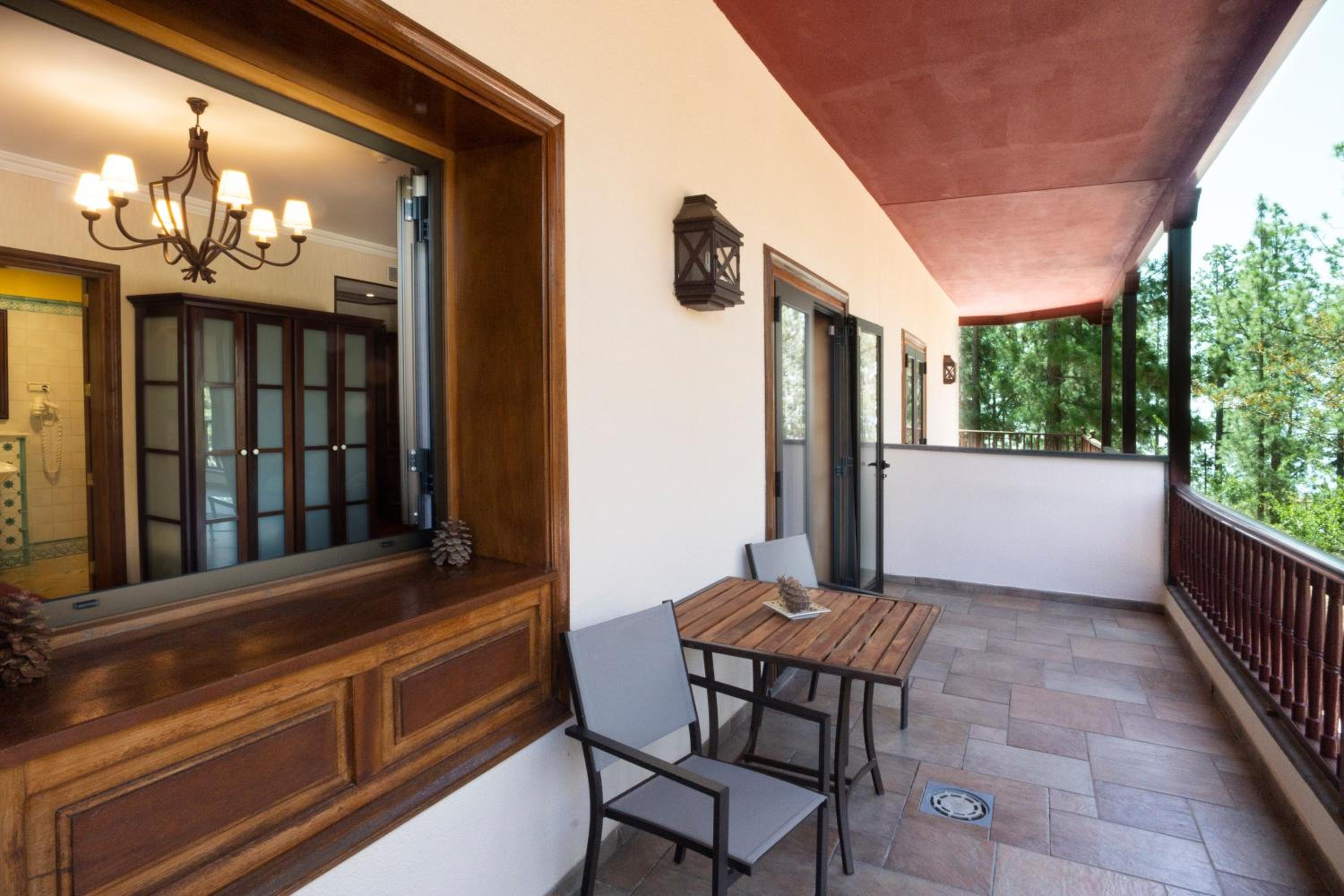 Habitación Doble Superior con Vista al Jardín