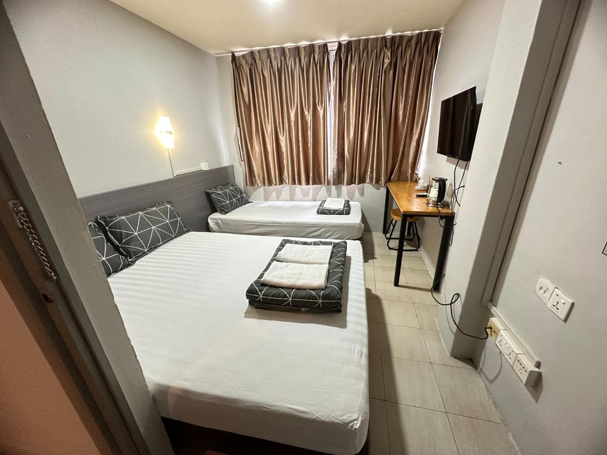 Budget Triple Room