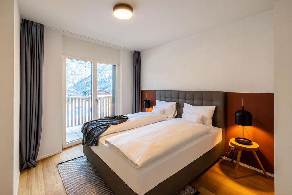 Lifestyle Two-Bedroom Apartment with Balcony - Photo 2