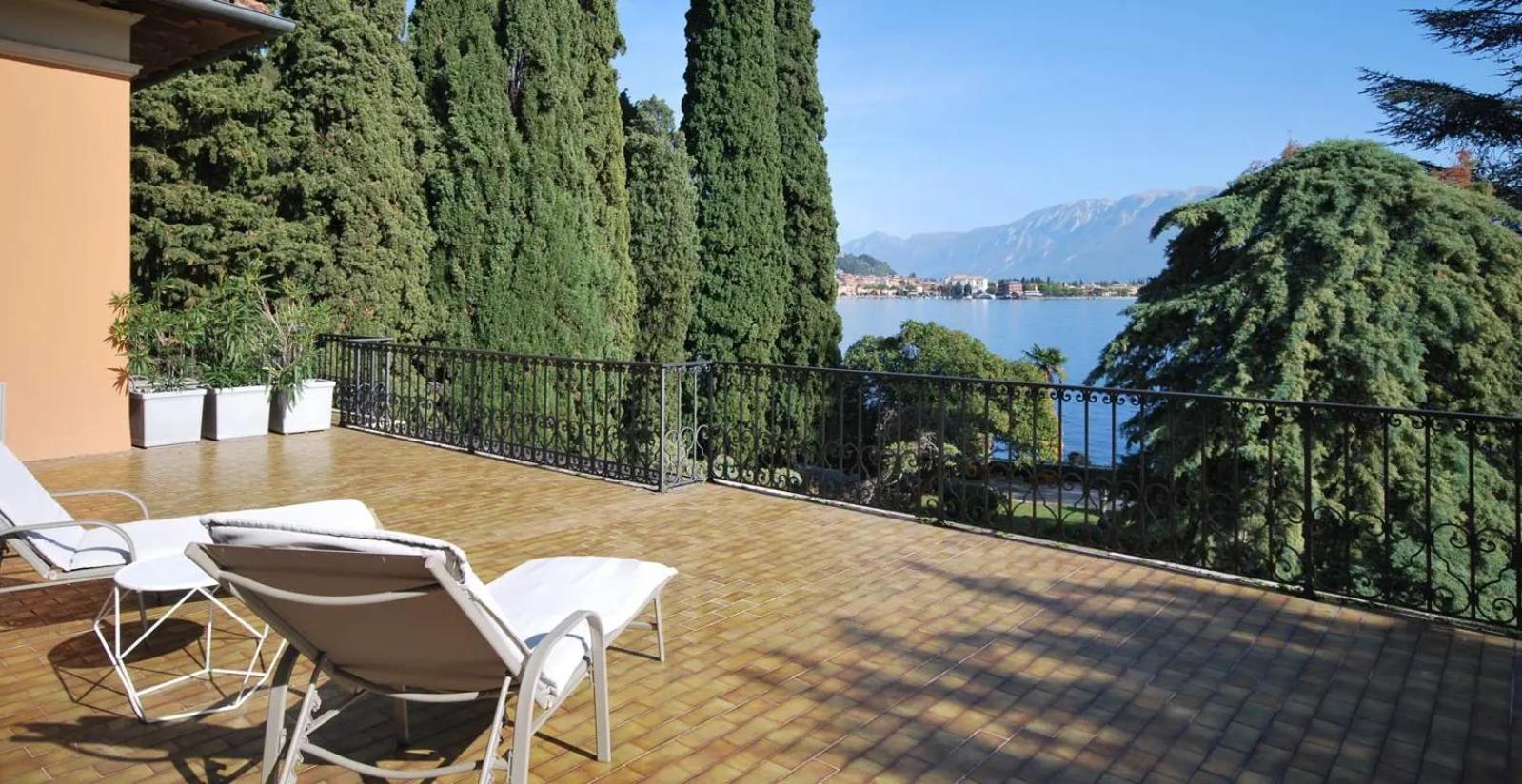 Superior Double Room with Lake View photo 3