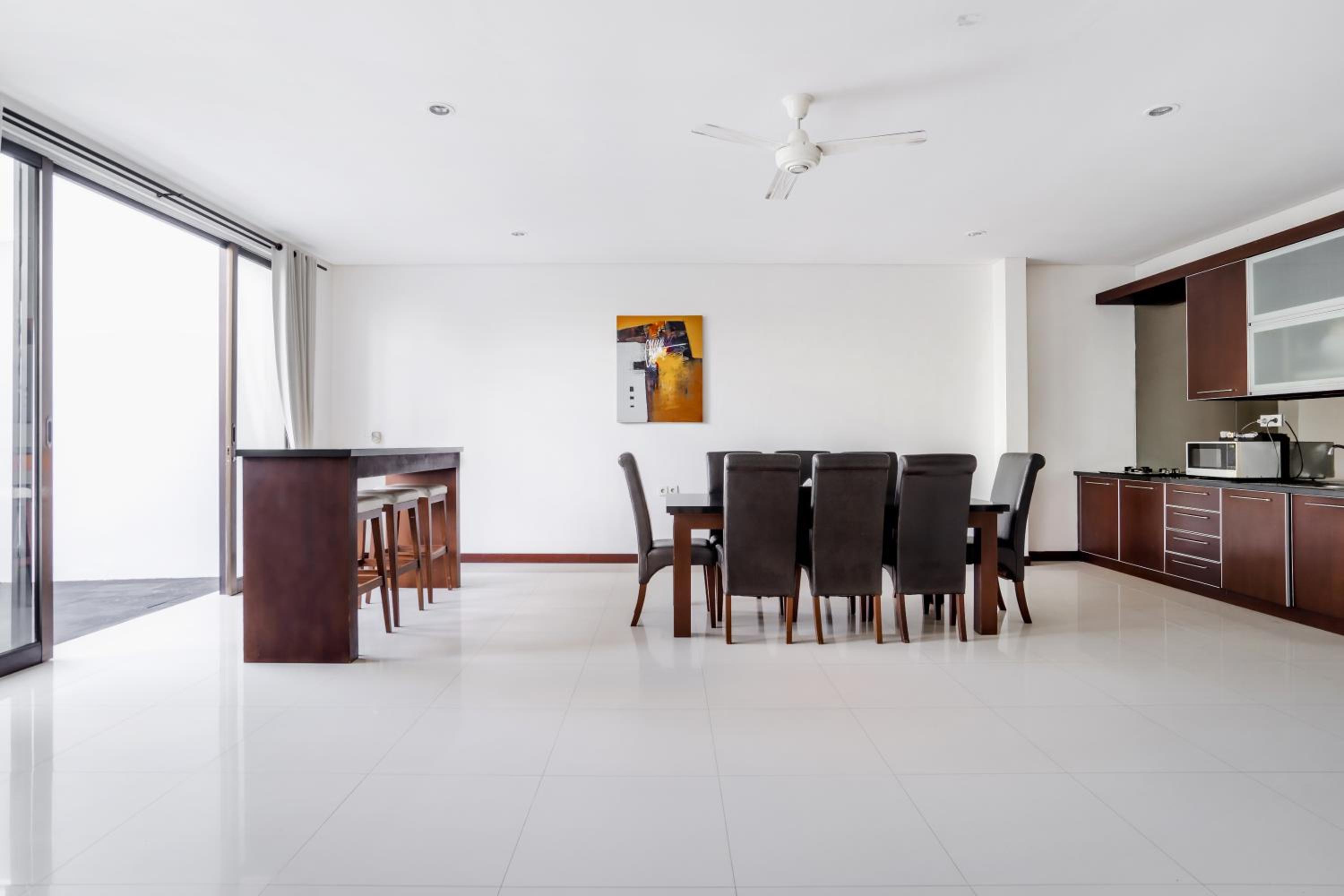 Royal 5 Bedroom Villa with Private Pool - Photo 10