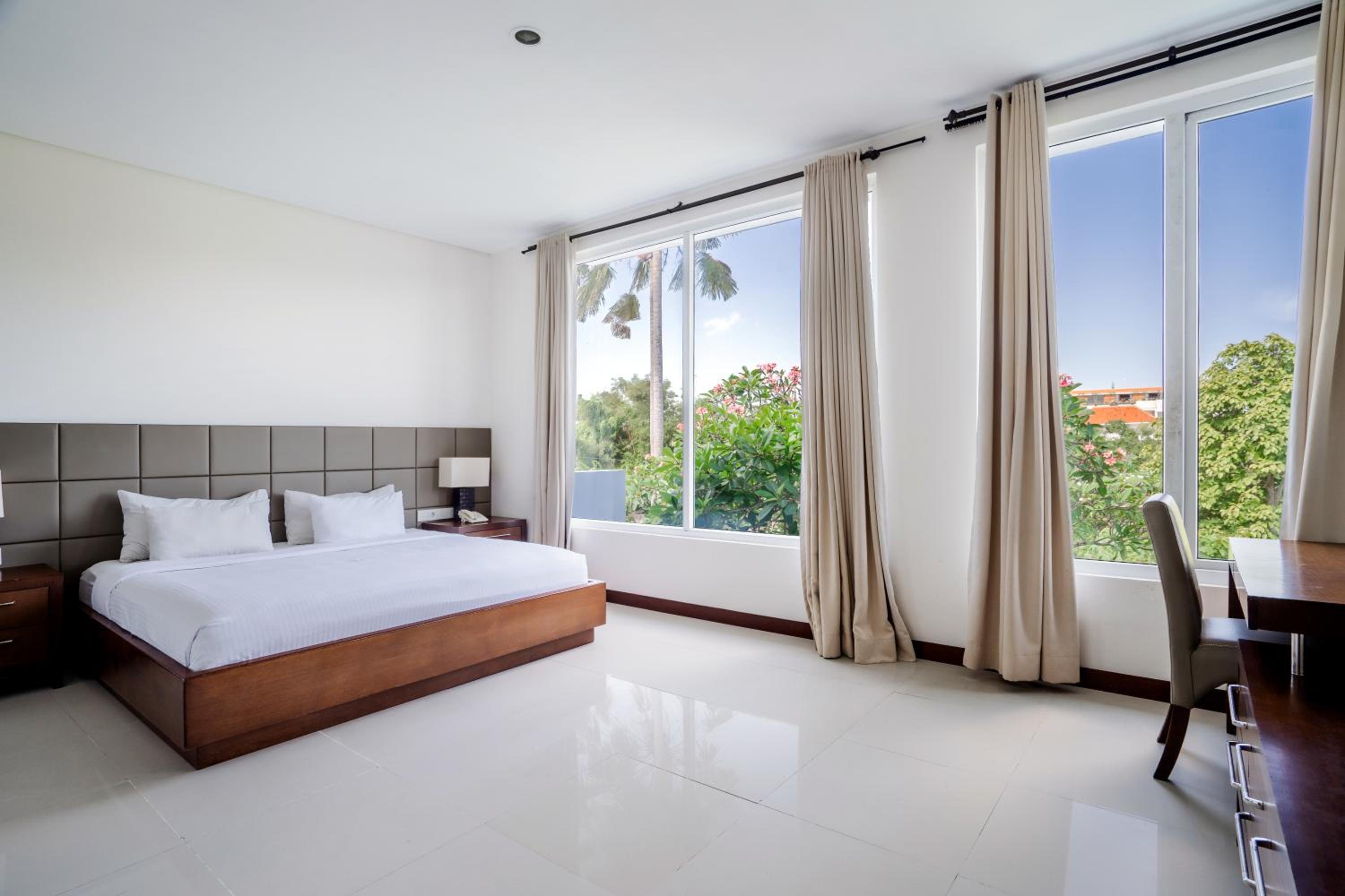 Royal 5 Bedroom Villa with Private Pool