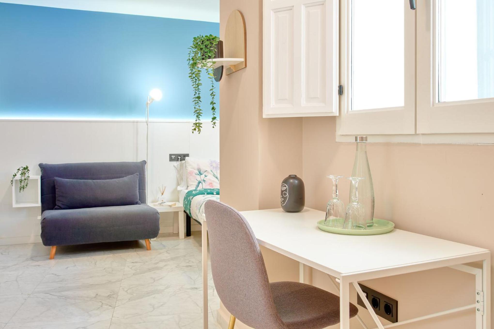 Standard Family Room - Photo 1