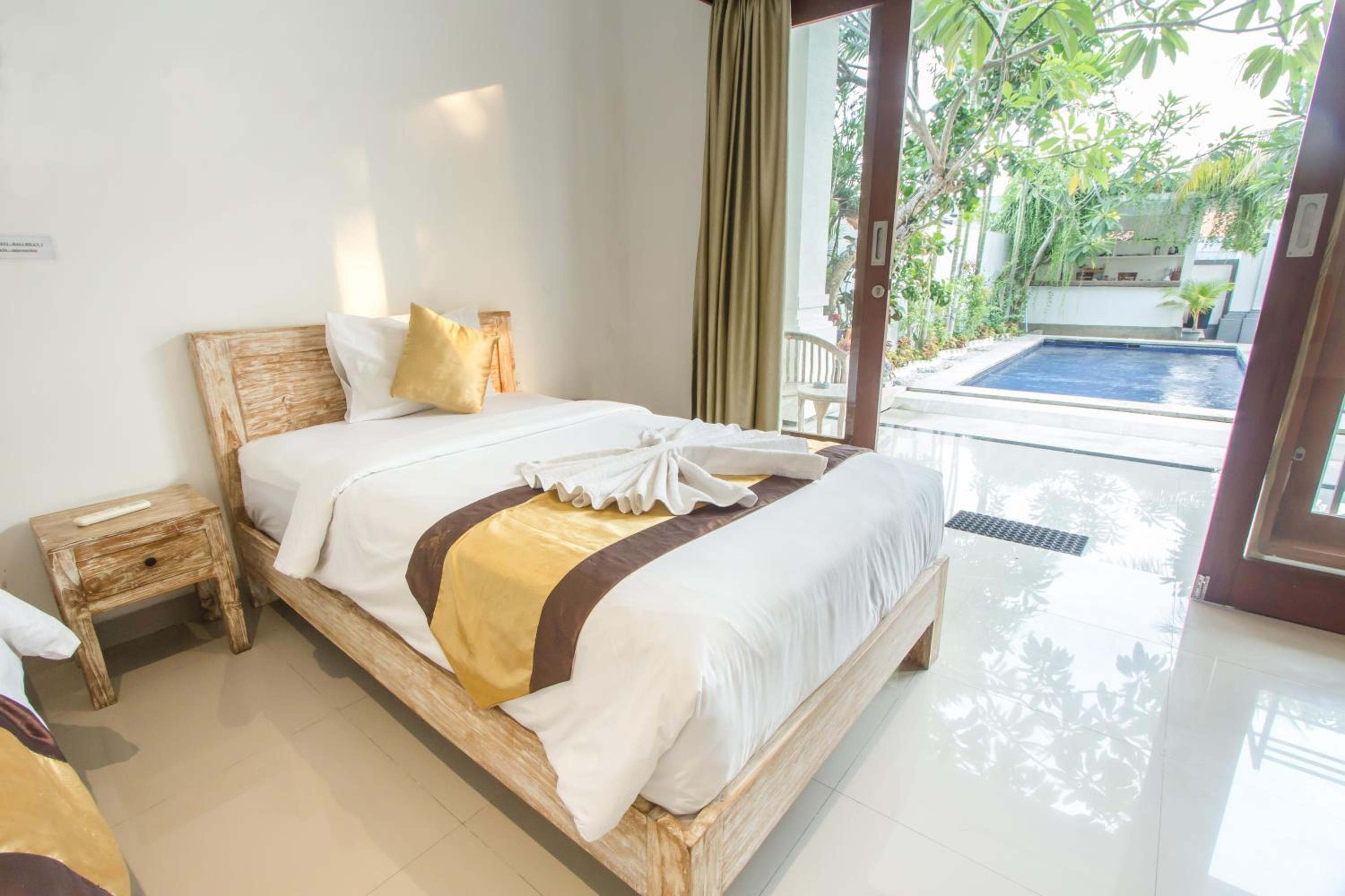 Deluxe Twin Room - Photo 22