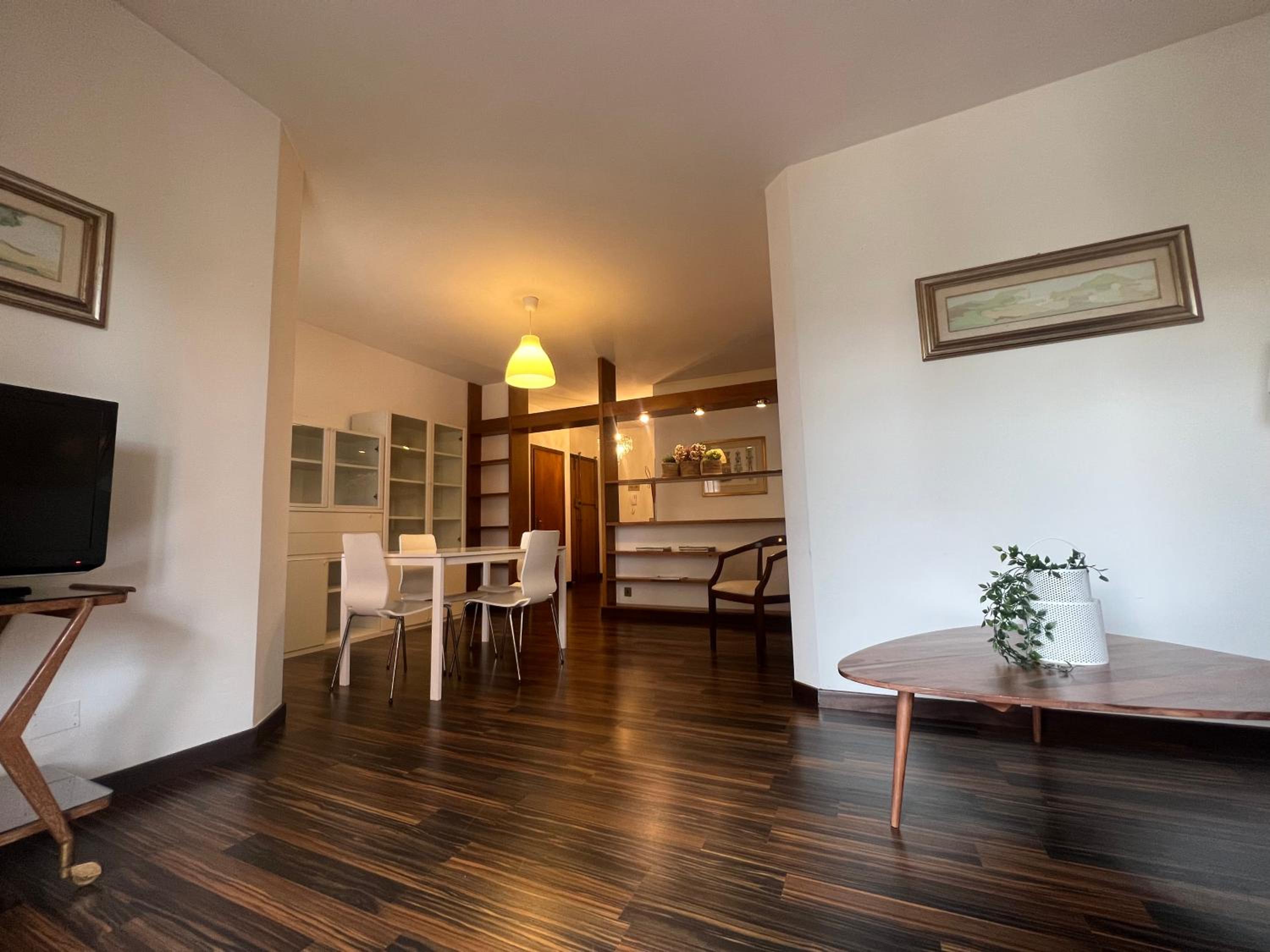 Apartment photo 3