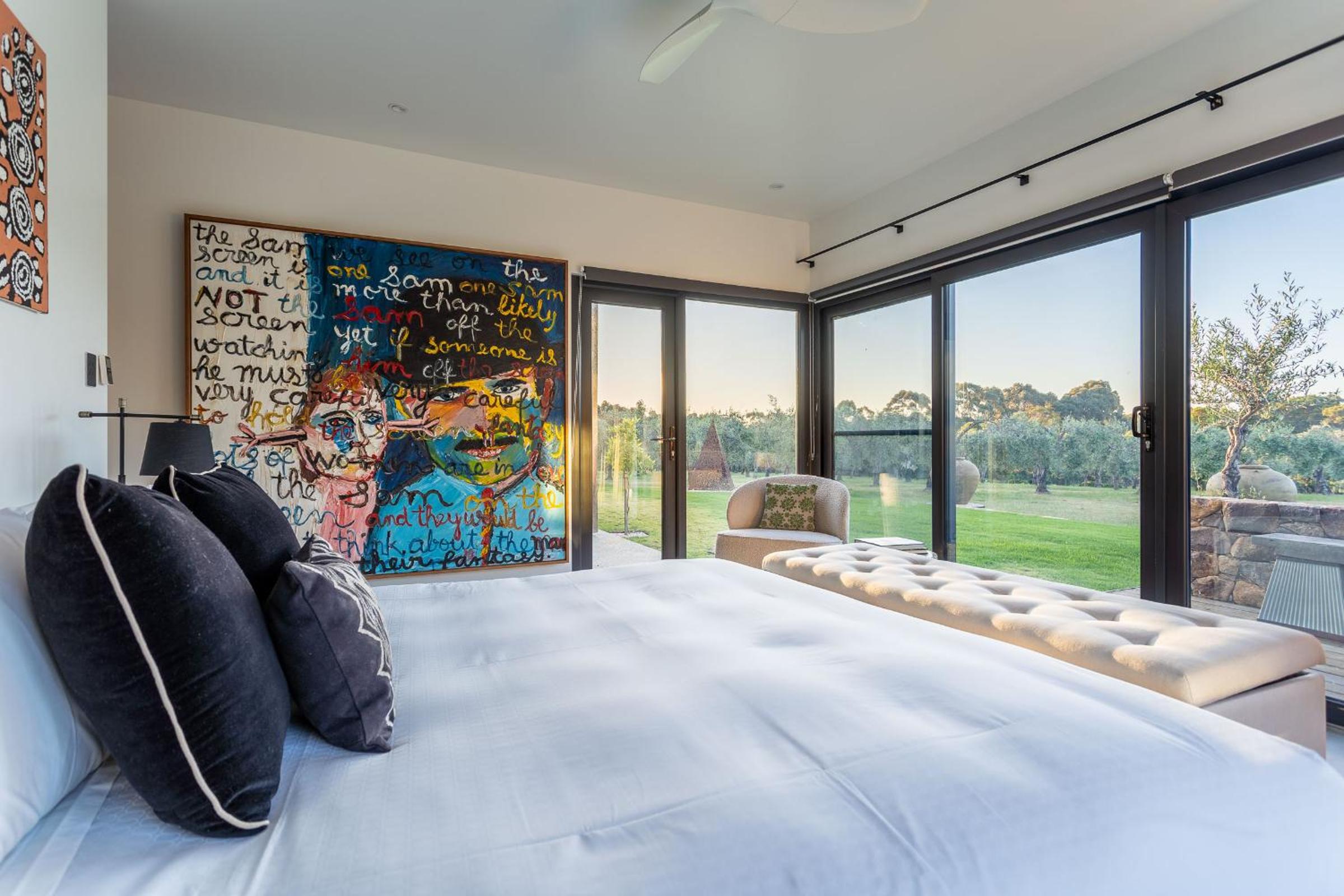 Four-Bedroom House photo 1