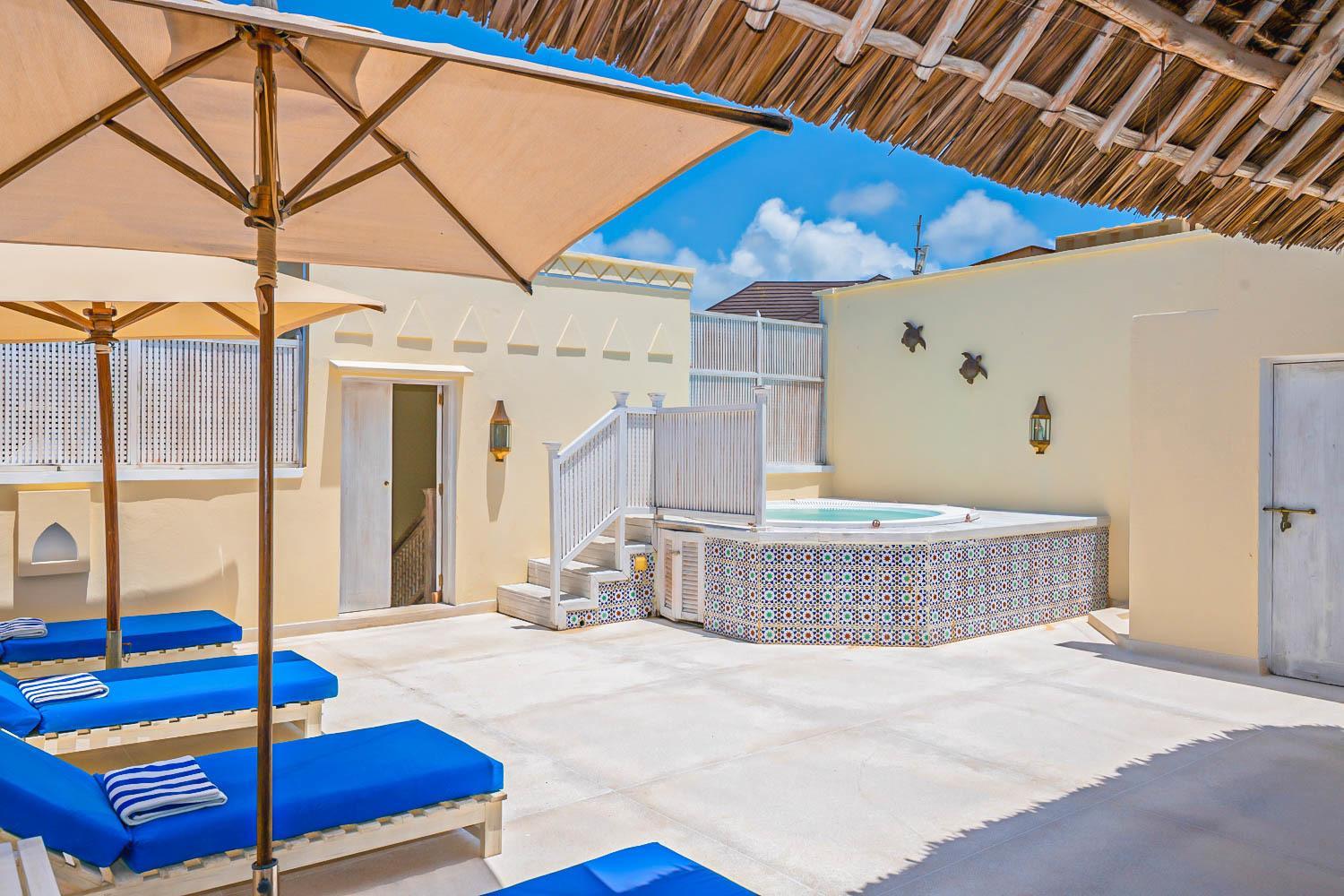 Villa - Photo 1