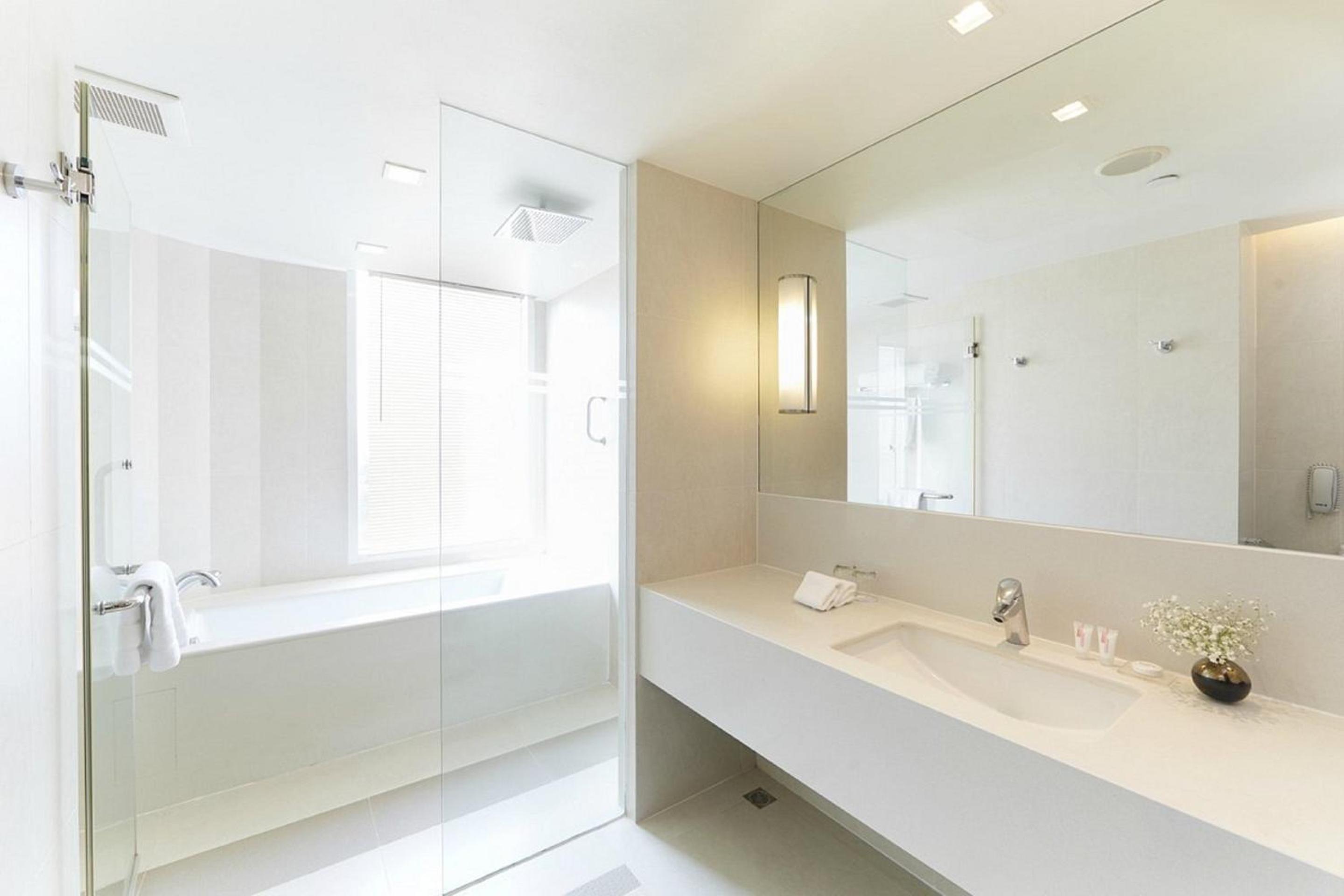 Family Suite (City View) photo 3