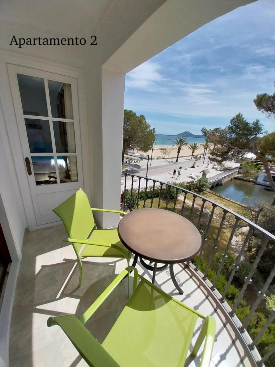 Two-Bedroom Apartment with Sea View photo 3
