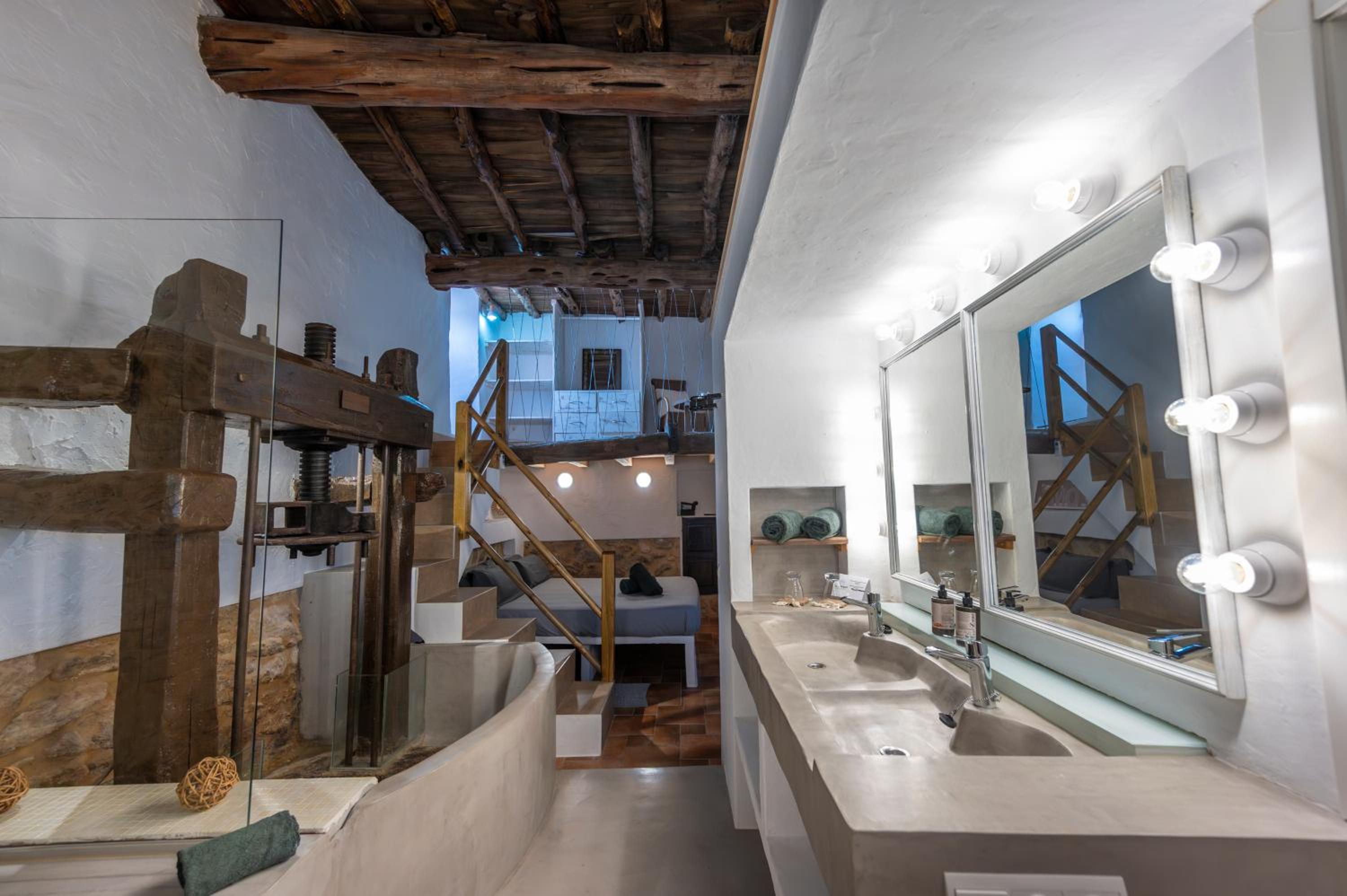 Suite with Terrace photo 2