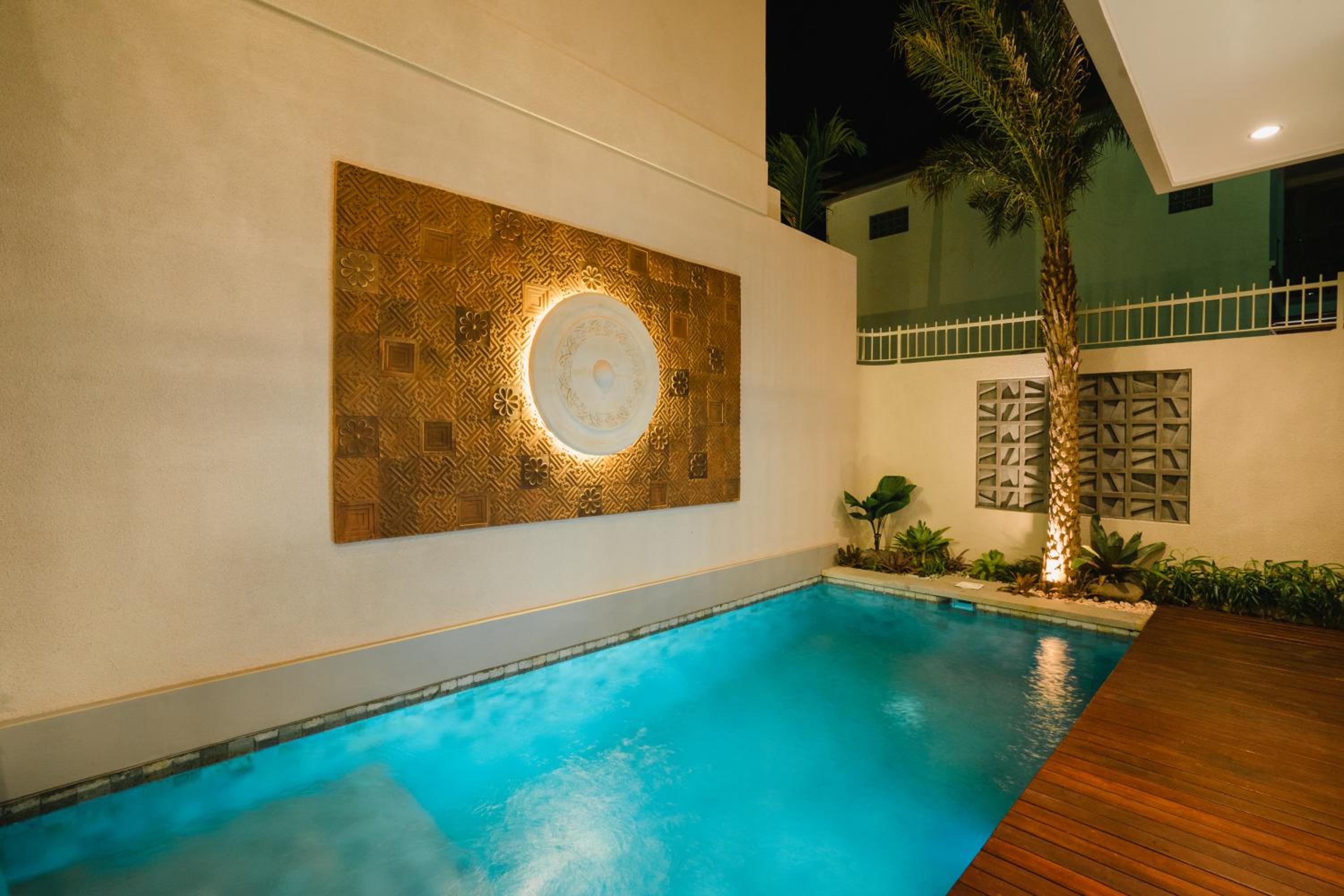 Three-Bedroom Villa - Photo 23