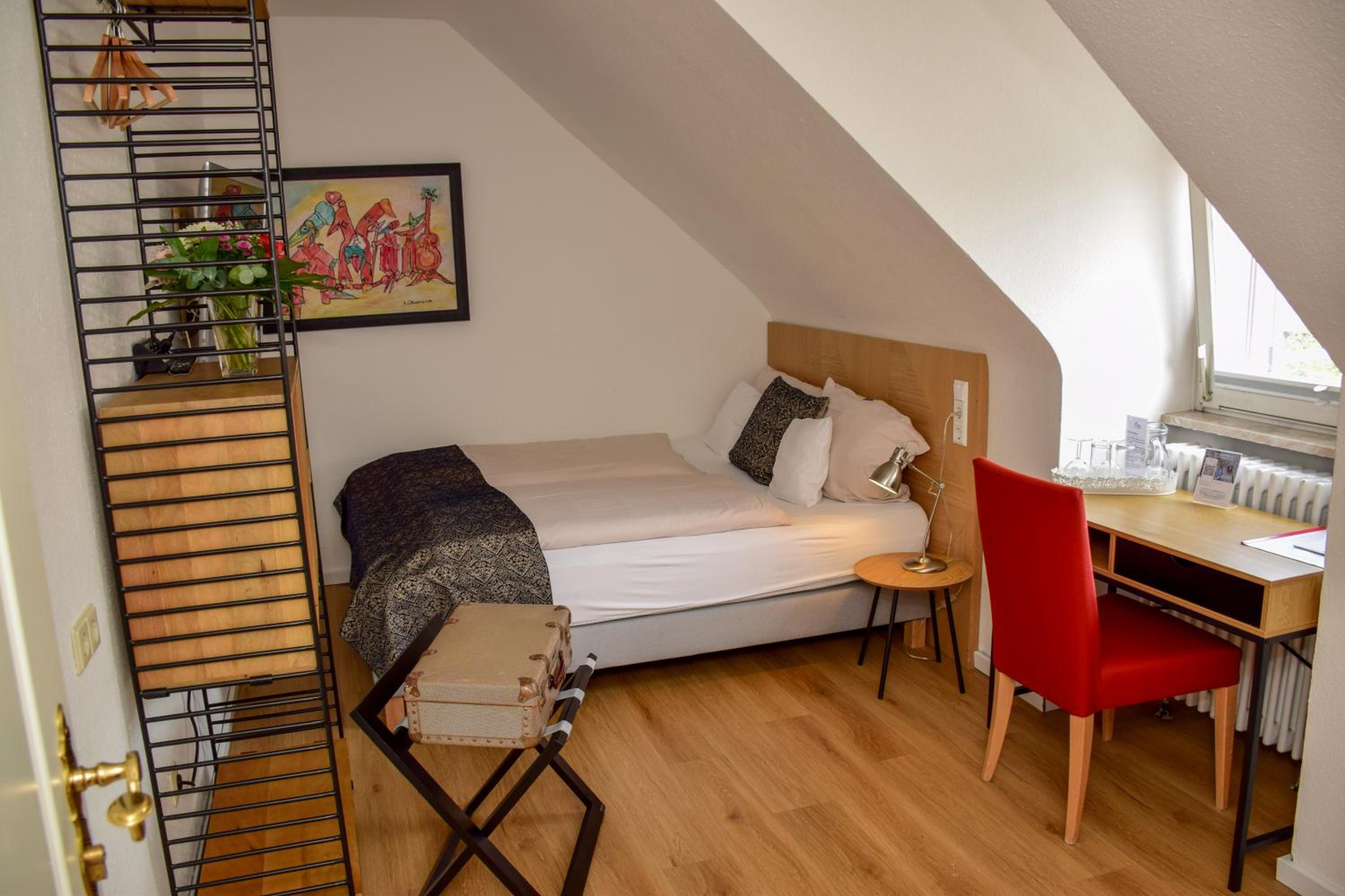 Standard Double Room - Photo 1