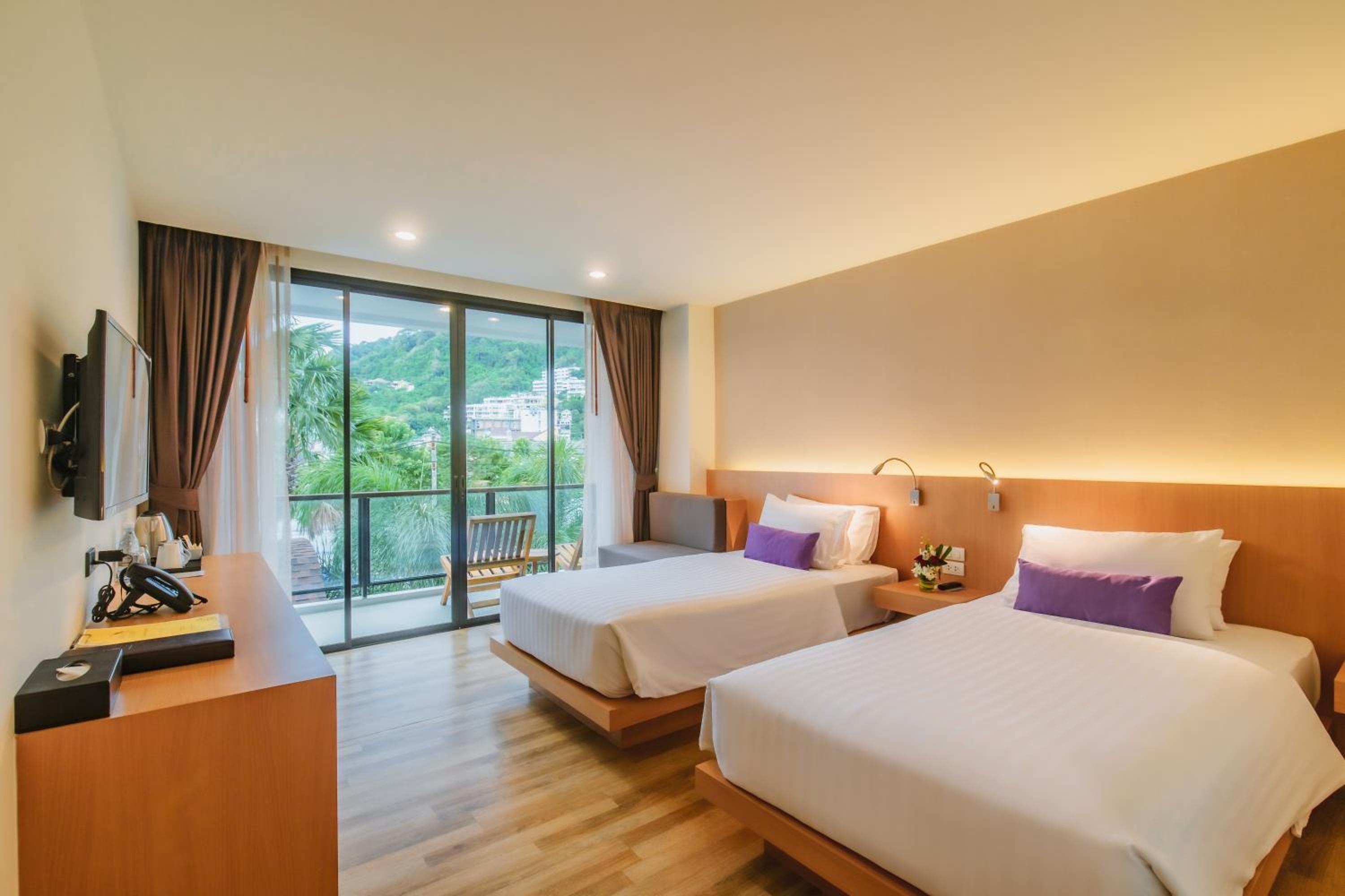 Deluxe Twin Room