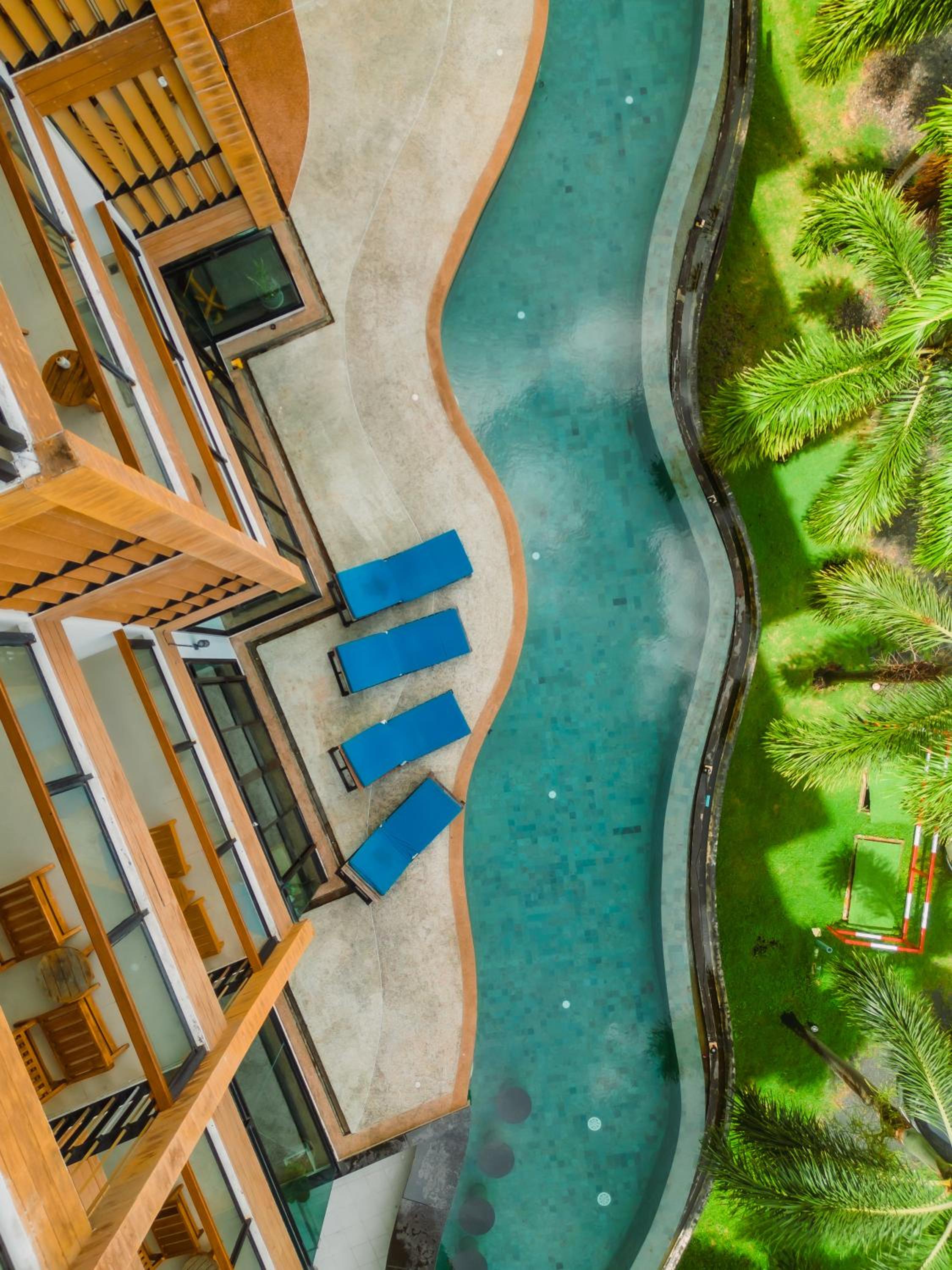 Family Room - Pool View