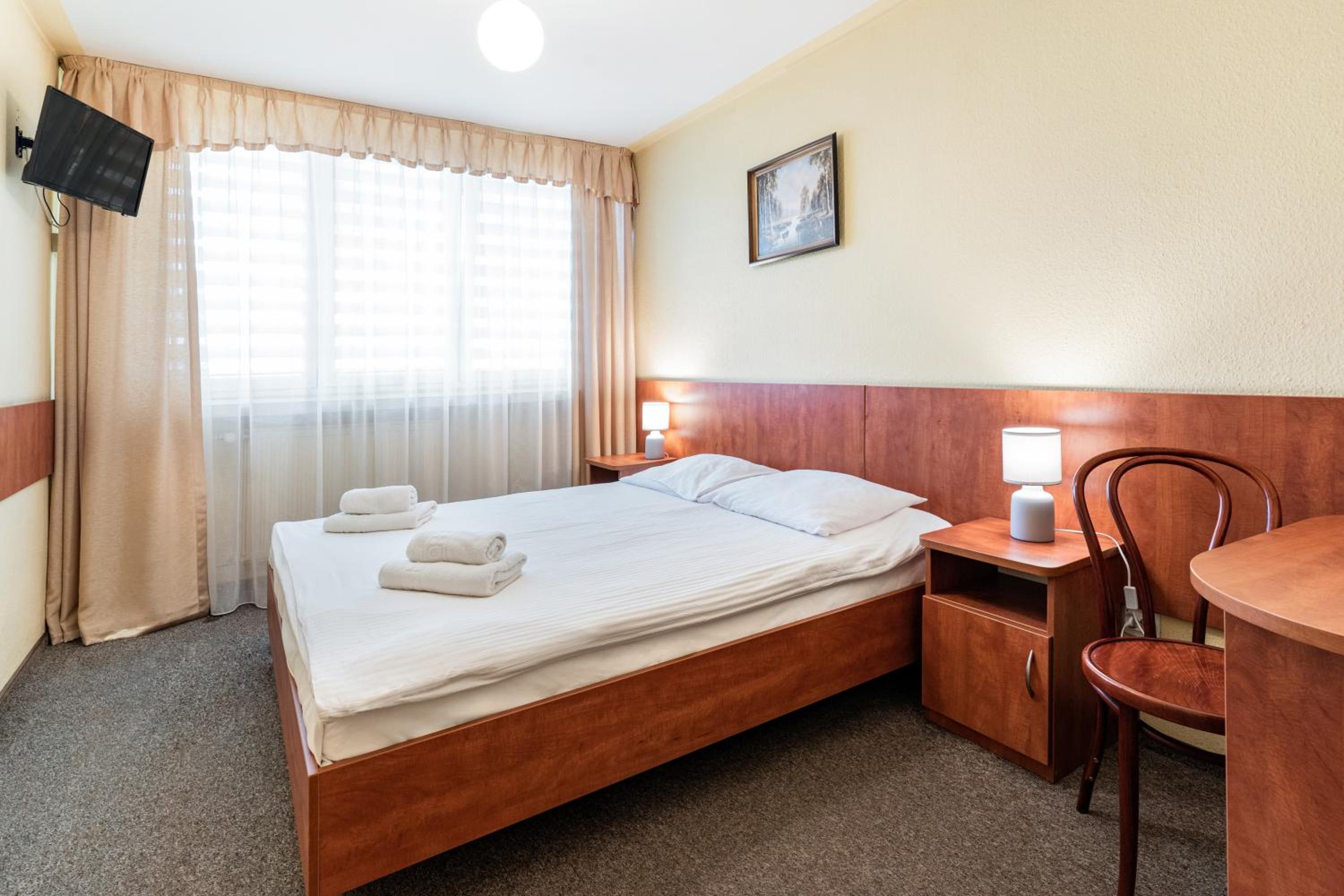 Double Room - Photo 2
