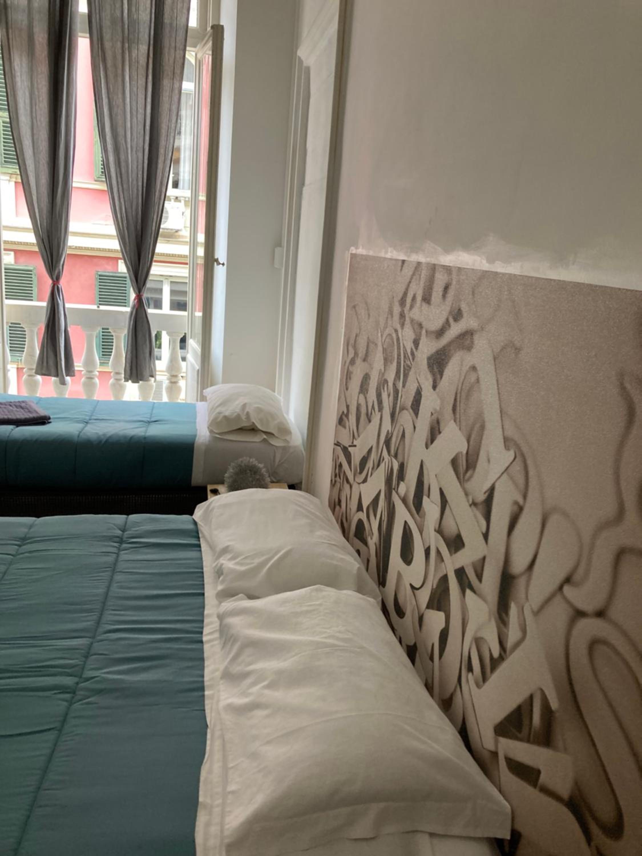 Premium Quadruple Room - Photo 13