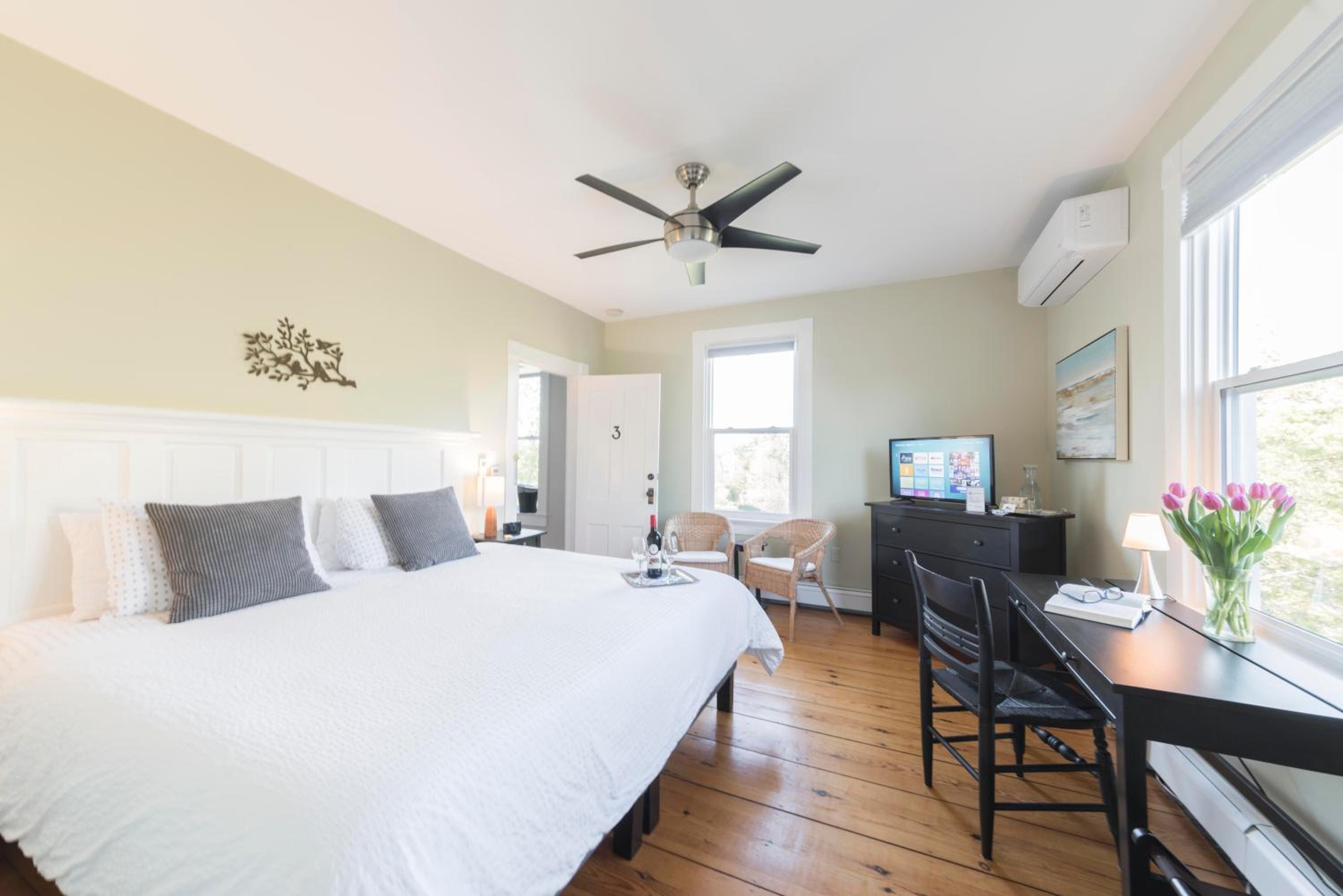 Two-Bedroom Suite photo 1