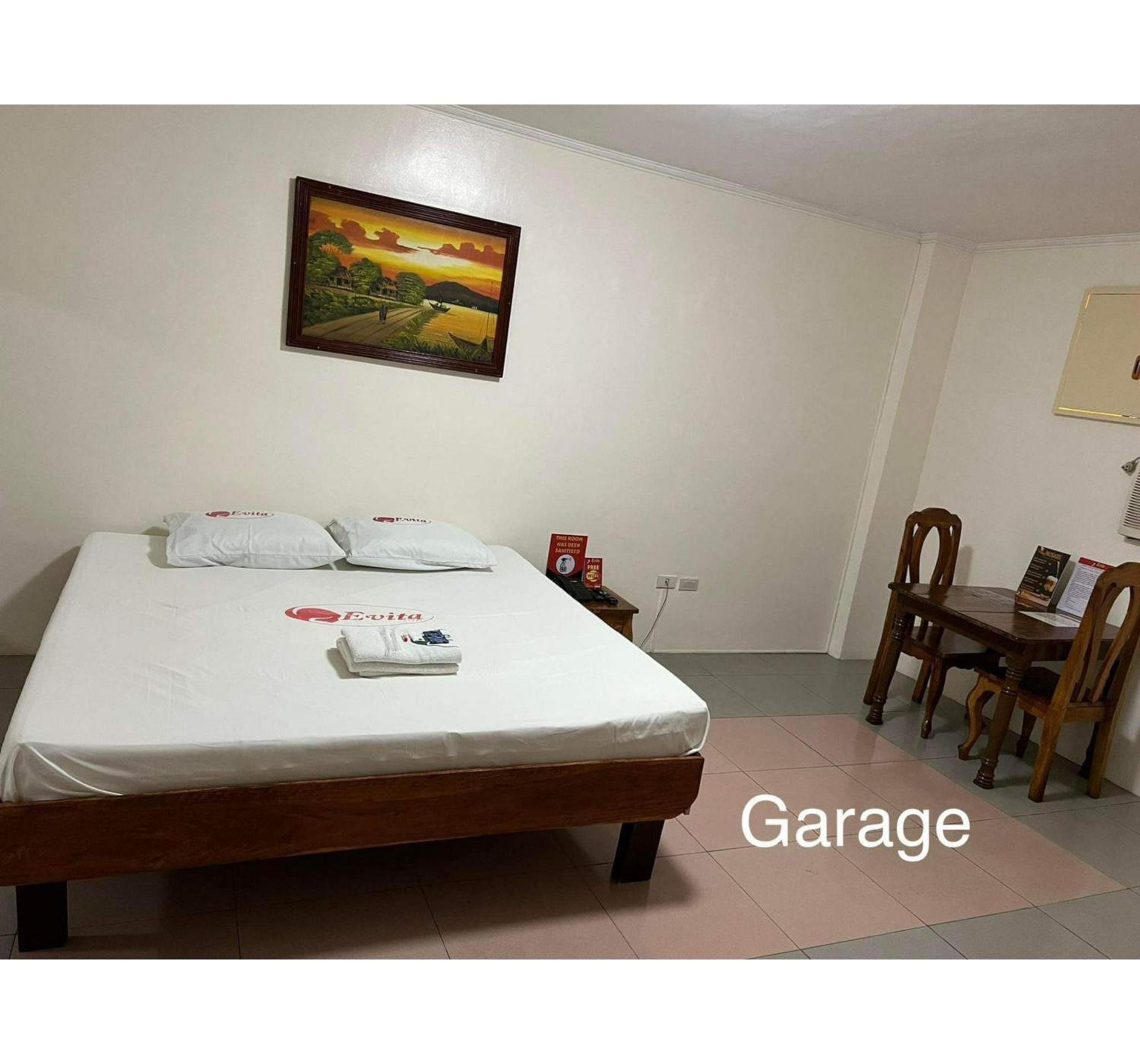 Standard Double Room photo 3