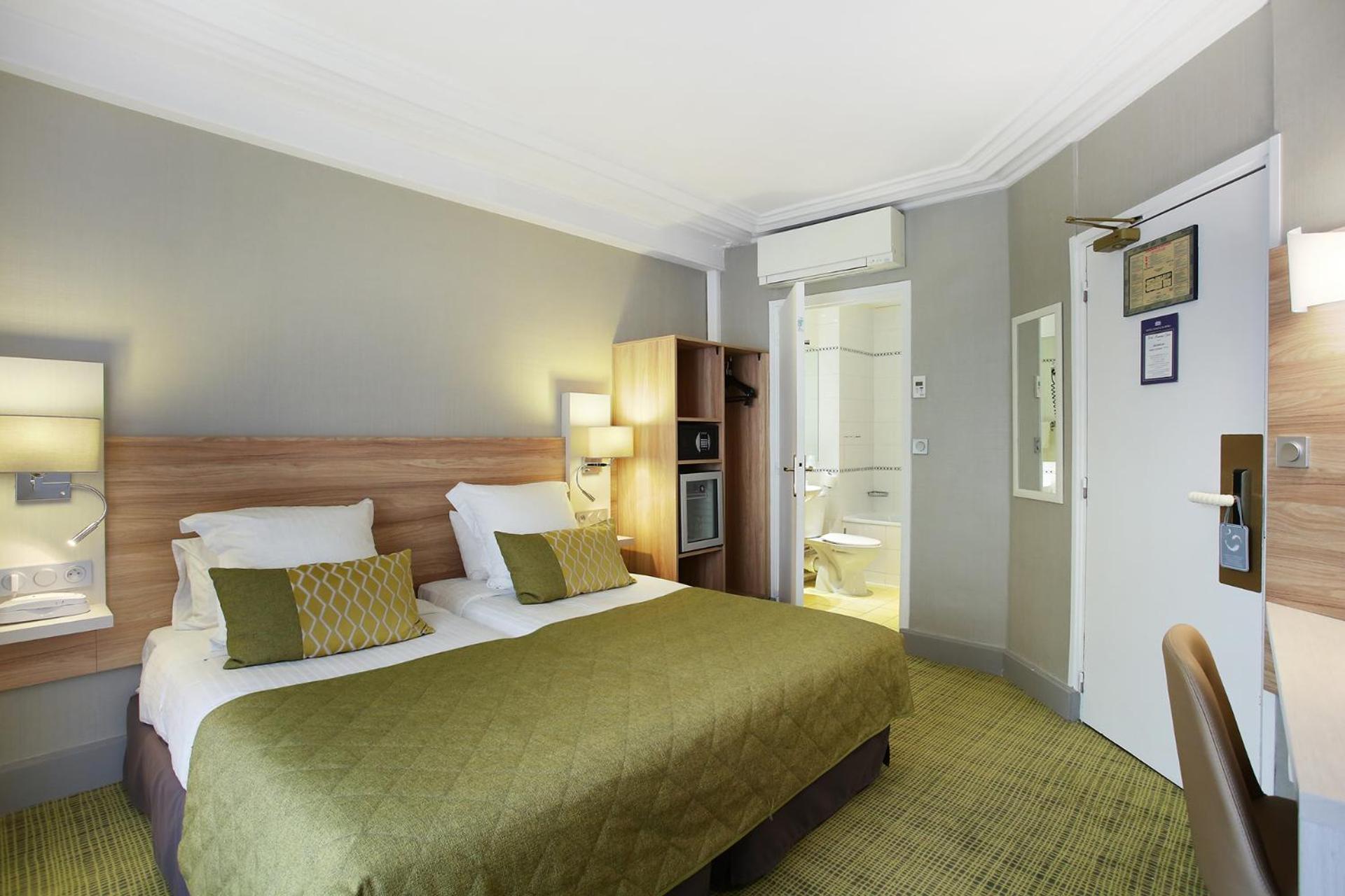 Superior Twin Room photo 1
