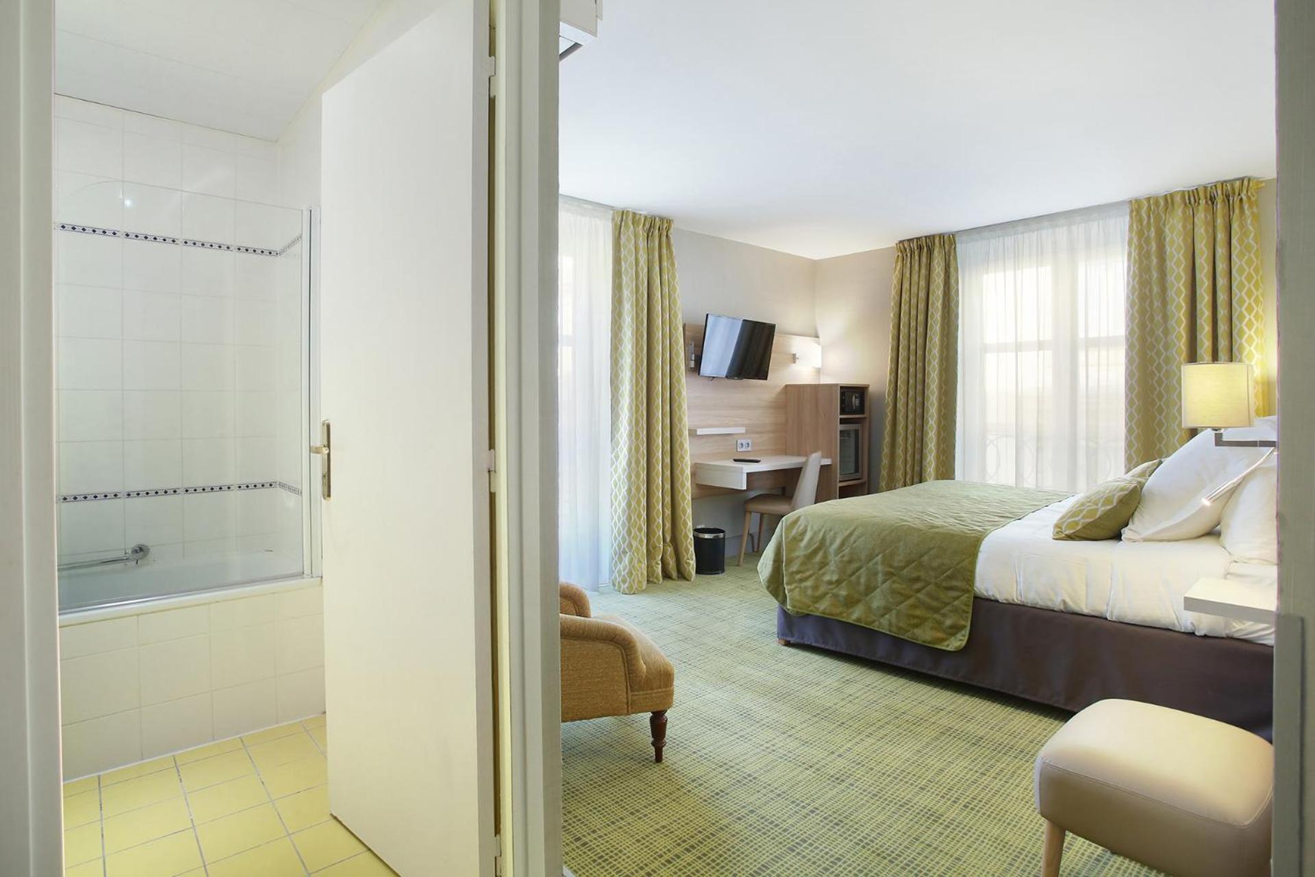 Superior Twin Room photo 3