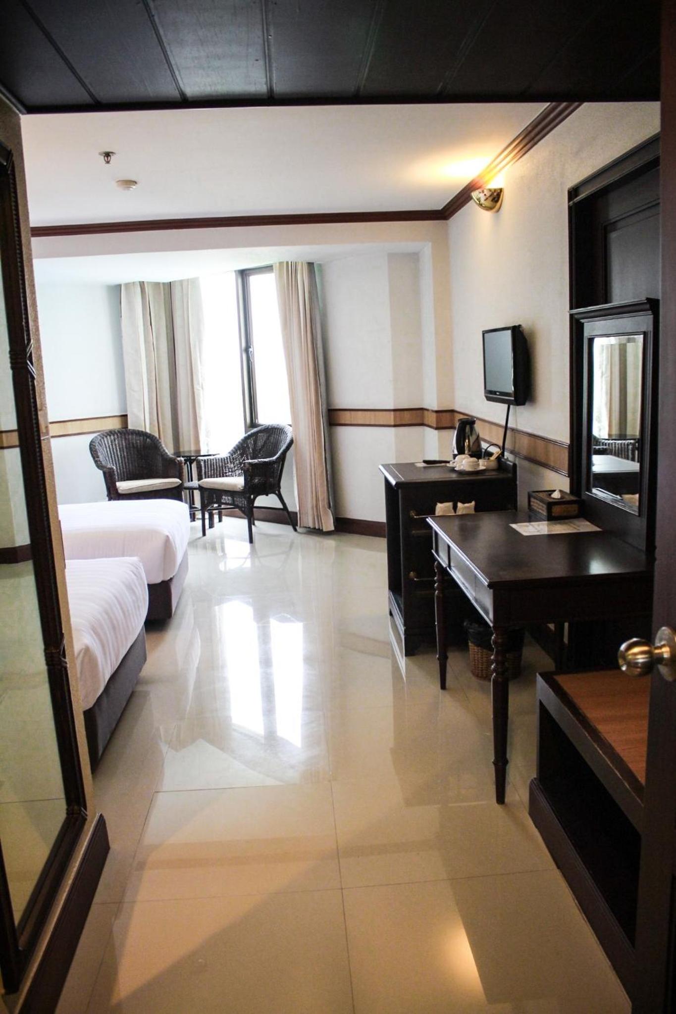 Small Twin Room photo 2