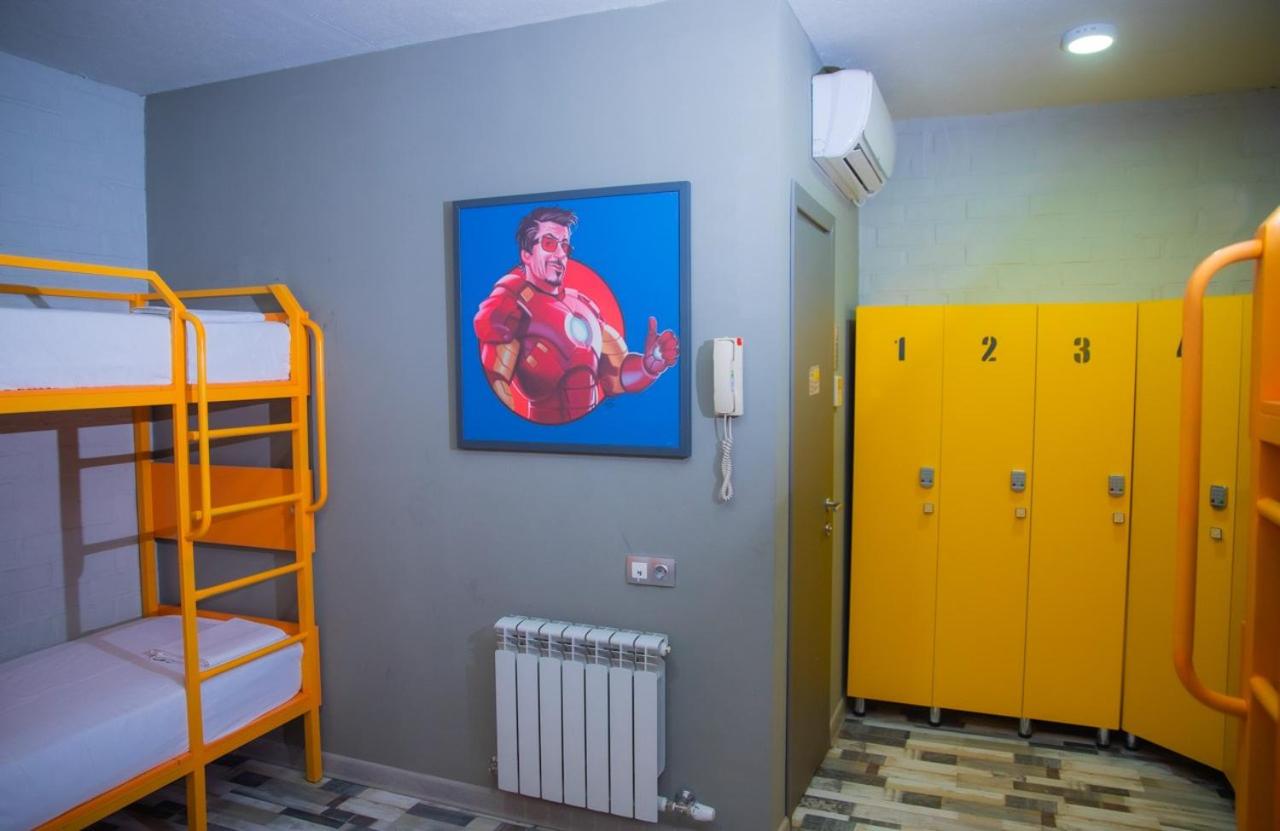 Bed in 6-Bed Dormitory Room photo 1
