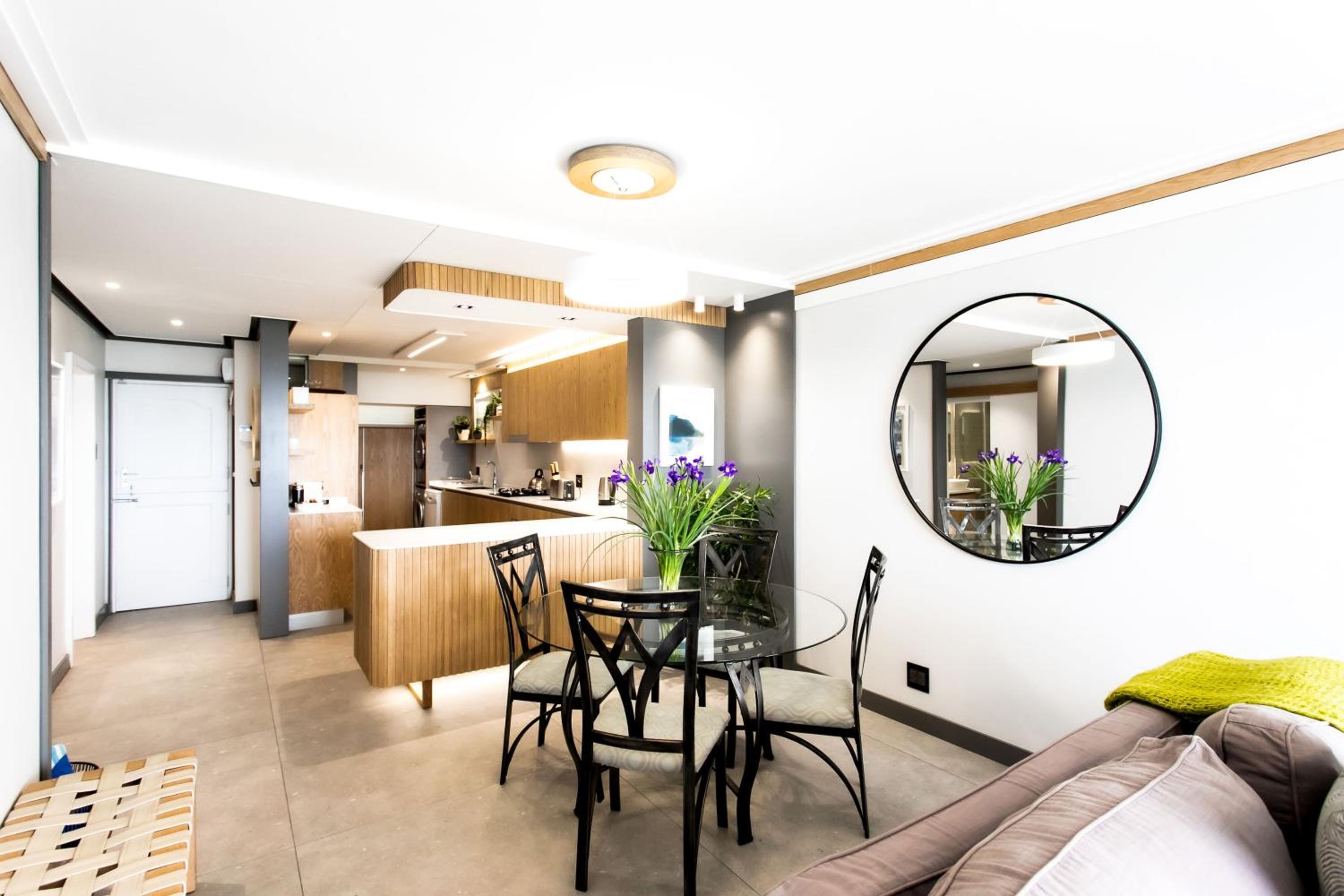 Apartment - Photo 3