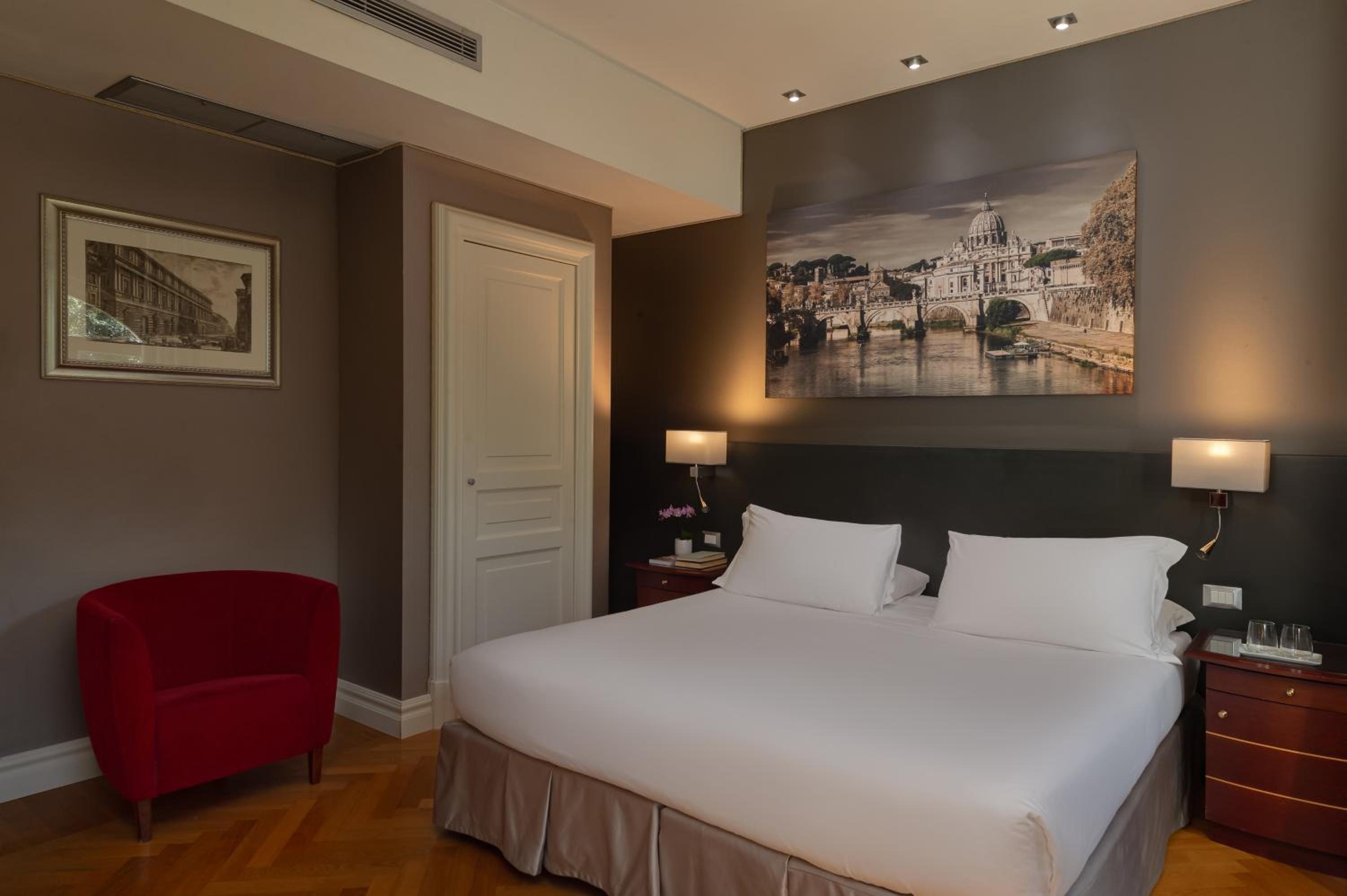 Superior Double Room photo 2