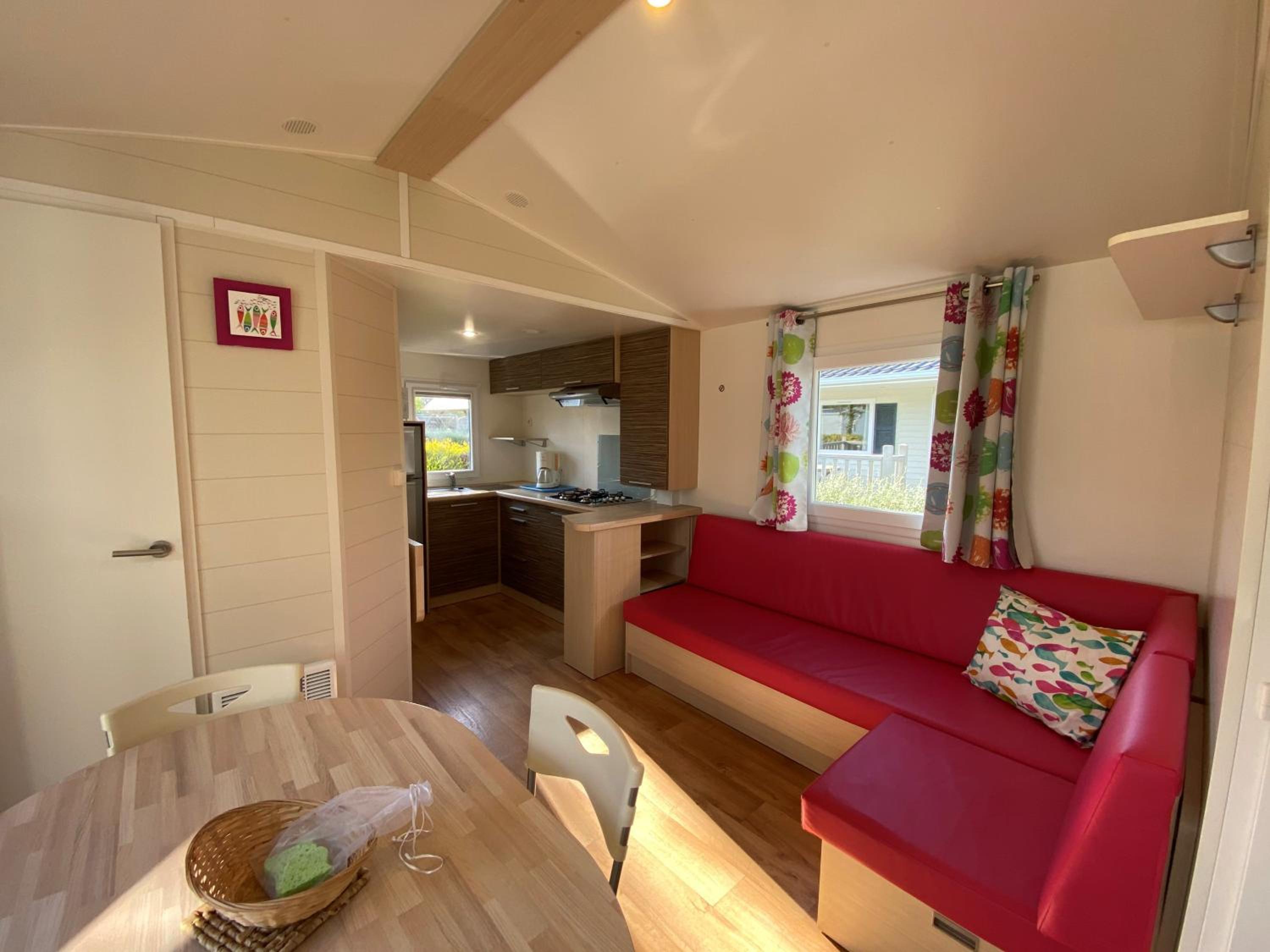 Mobile Home photo 1