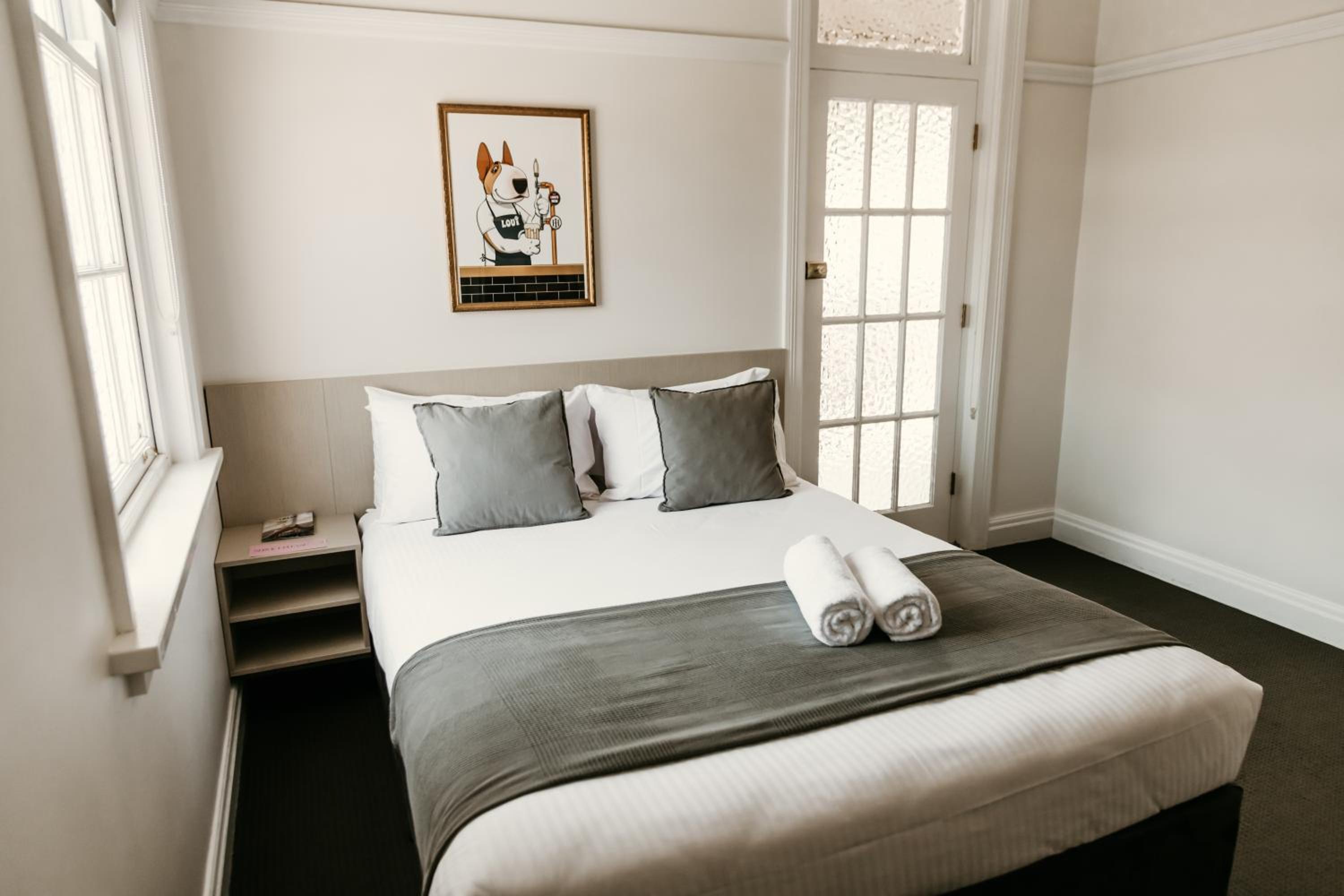 Queen Room with Balcony - Photo 2