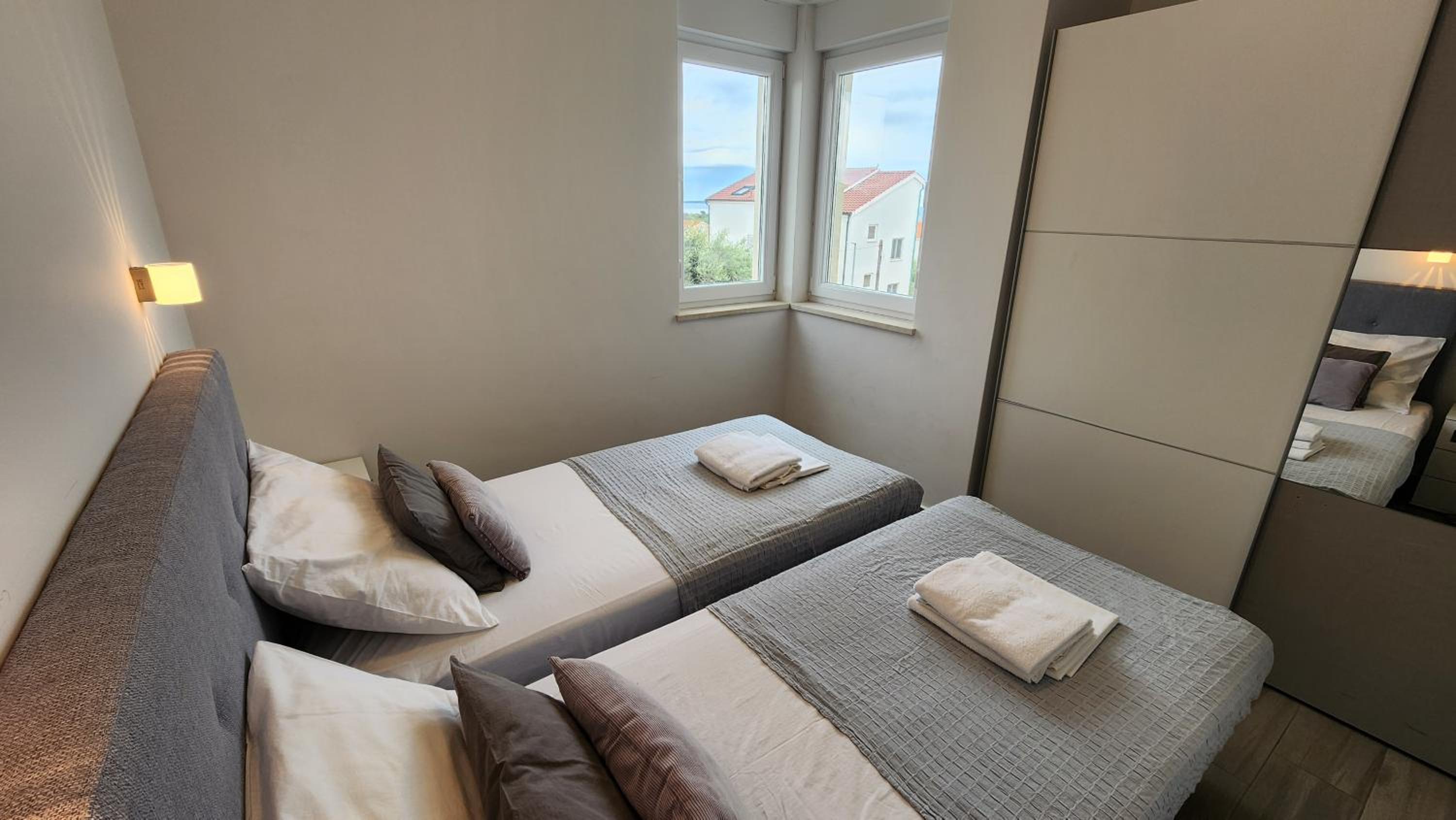 Deluxe Apartment