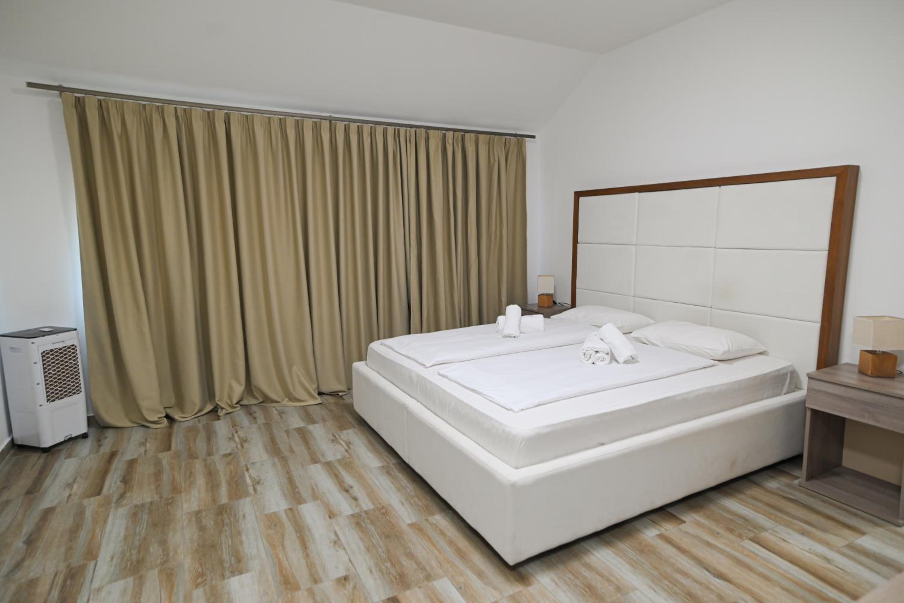 Deluxe Double Room photo 2