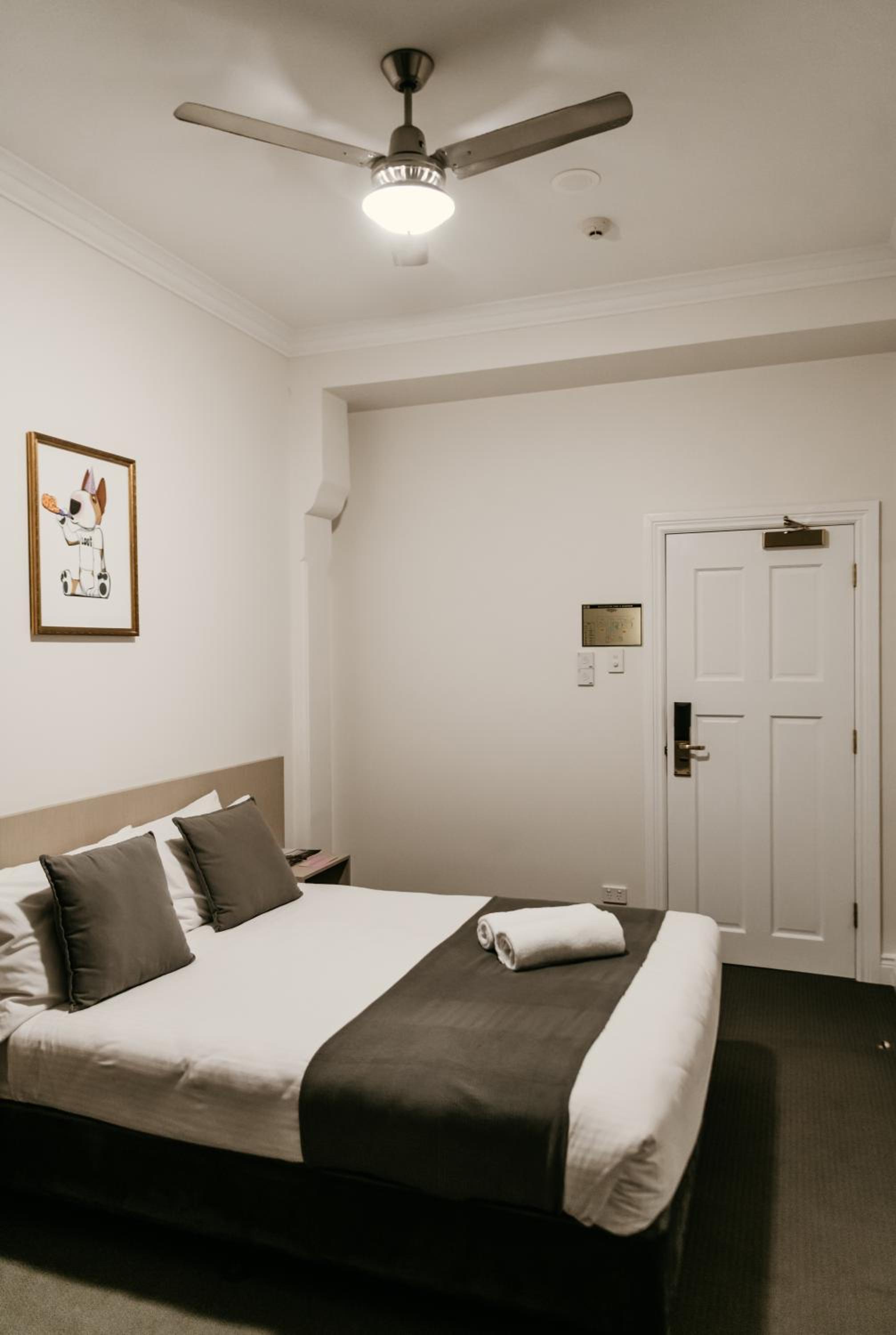 Queen Room - Photo 8