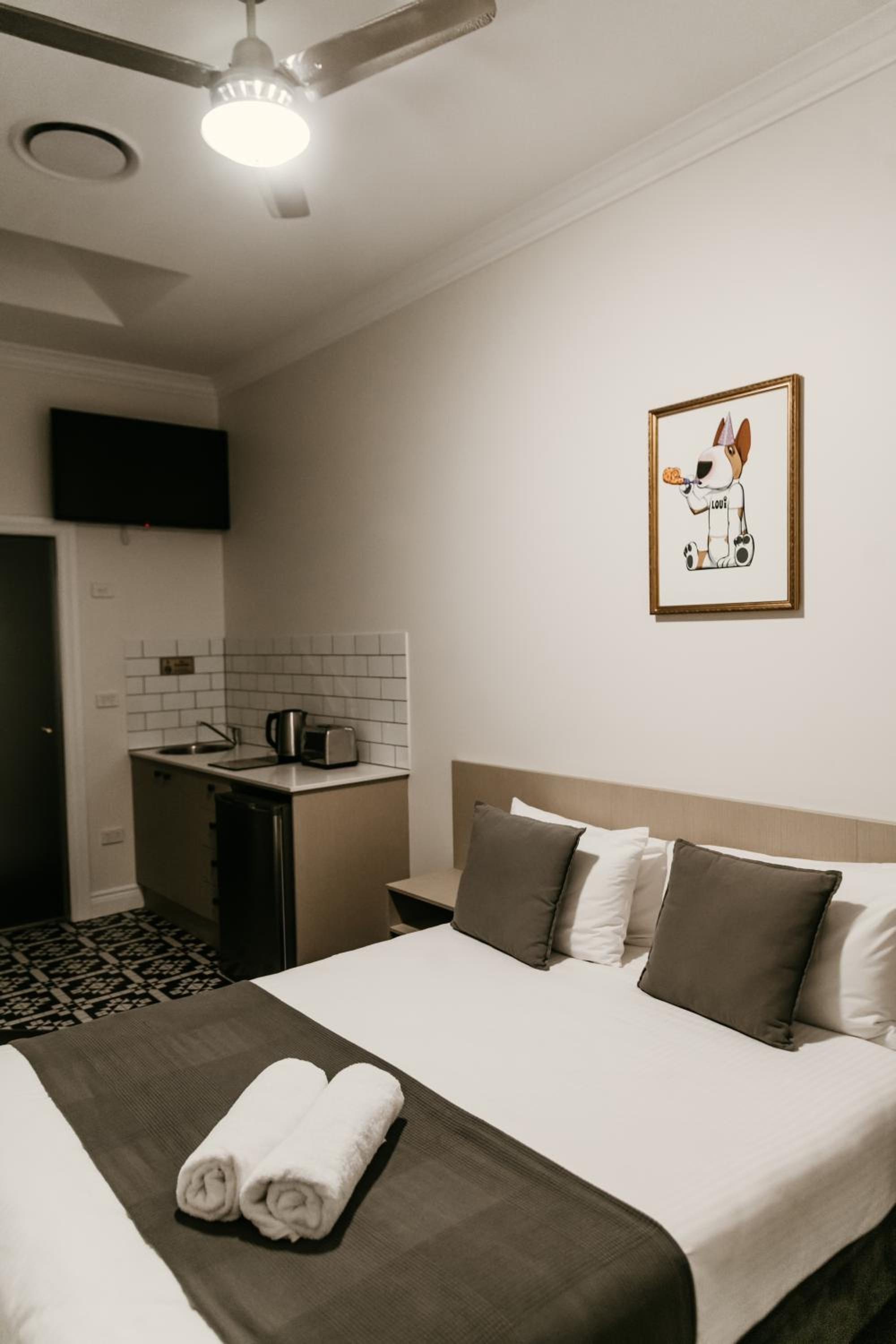 Queen Room - Photo 5