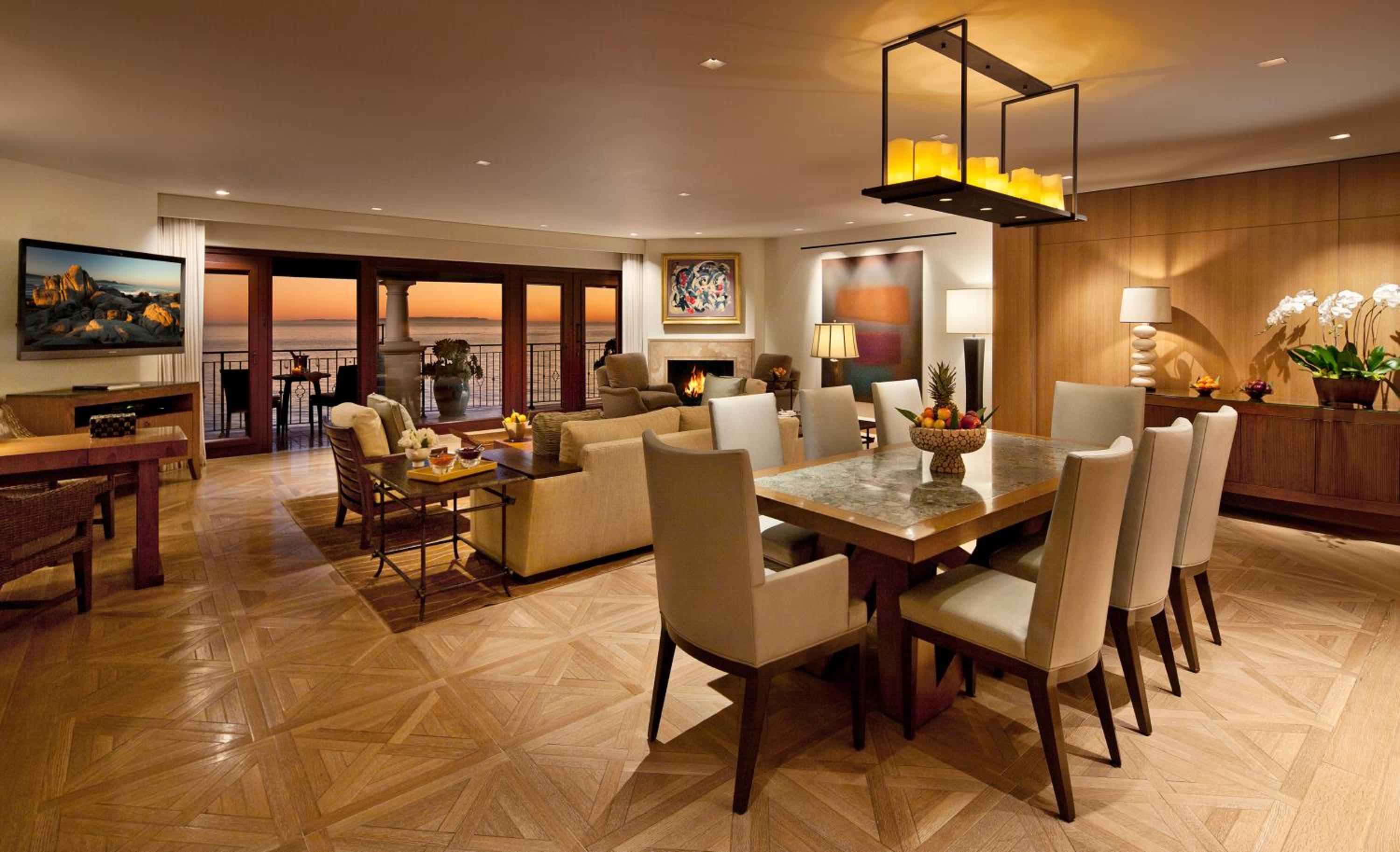 Two Bedroom Penthouse Suite with Ocean view, Fireplace and Balcony  