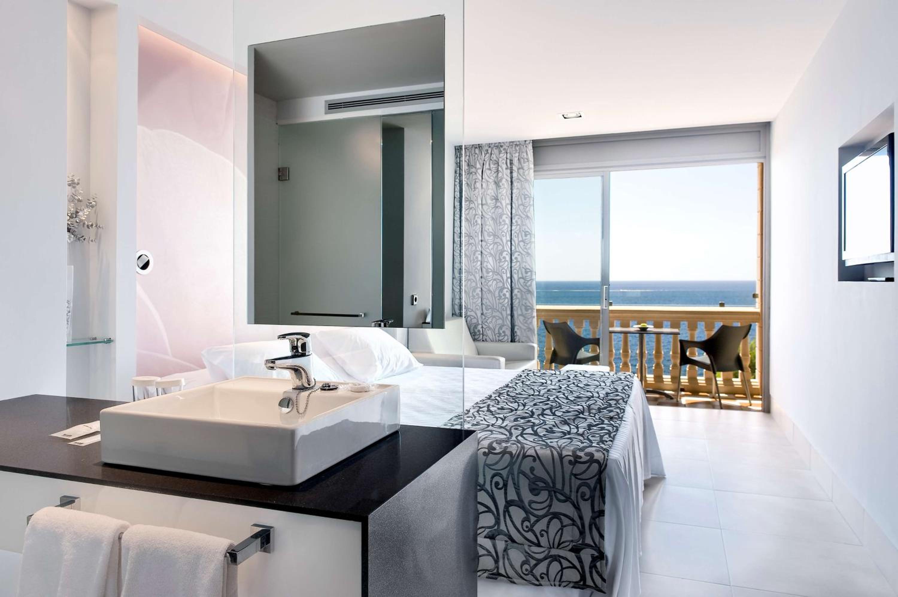 Superior Double with Sea View