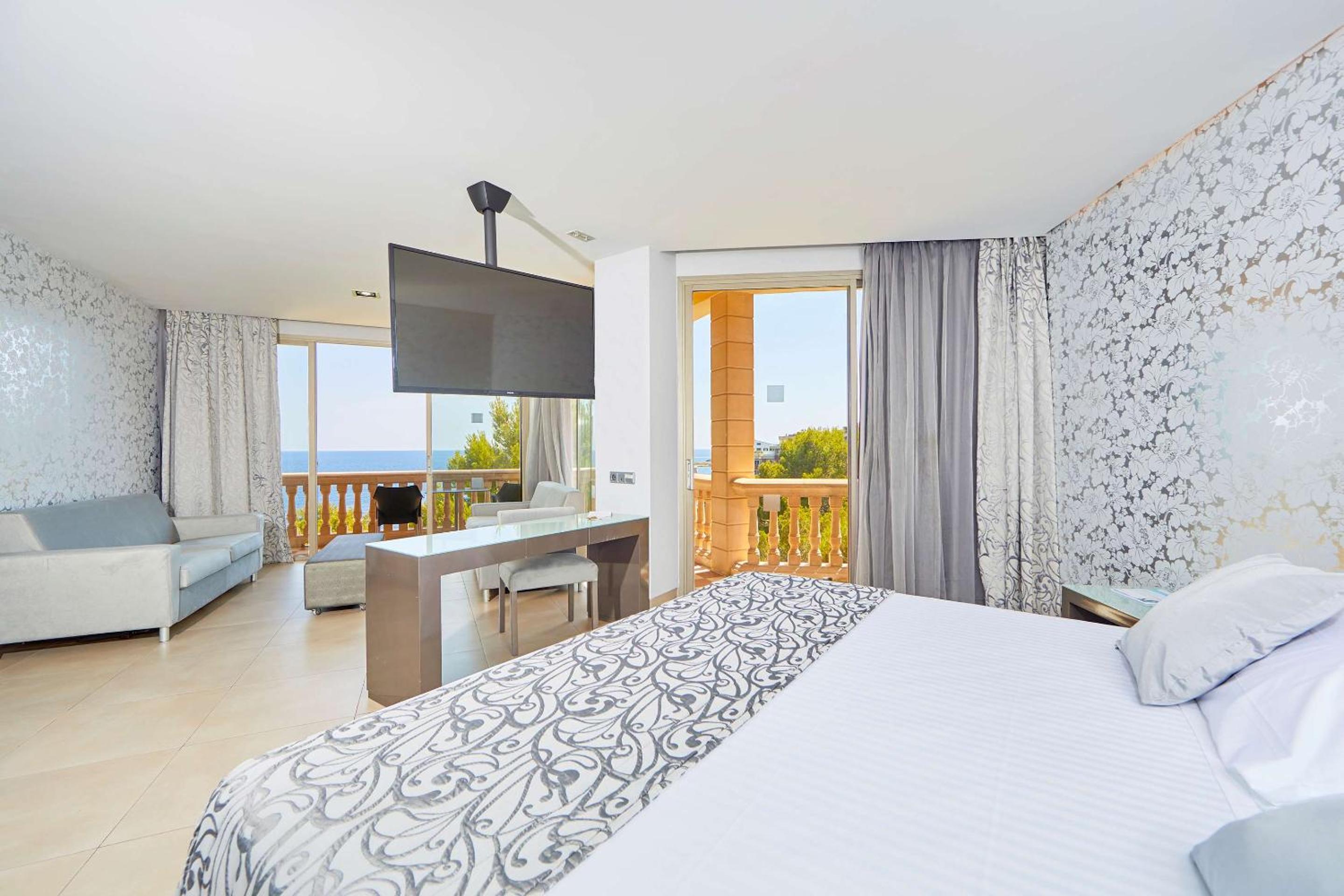 Junior Suite with Sea View
