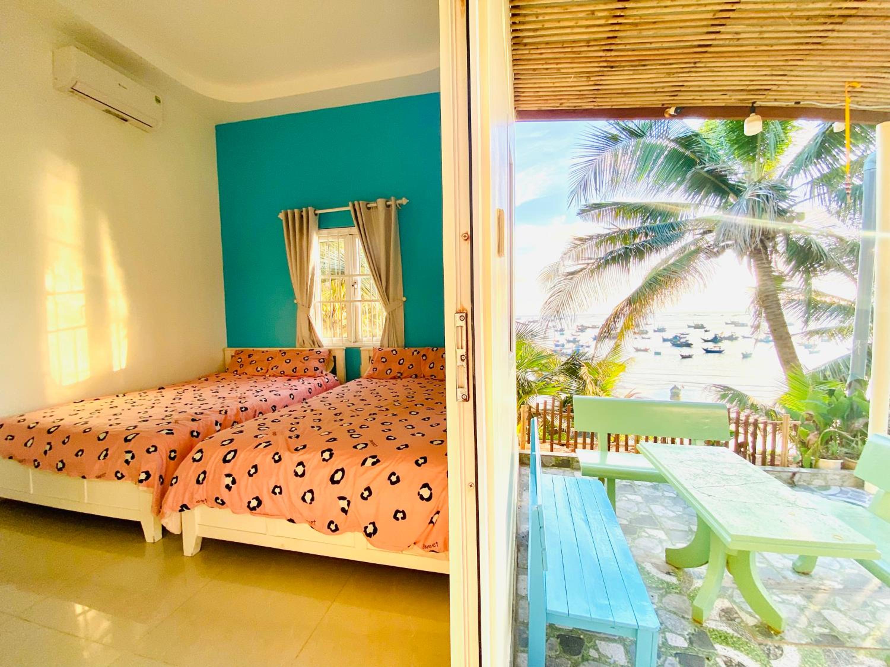 Quadruple Room with Sea View