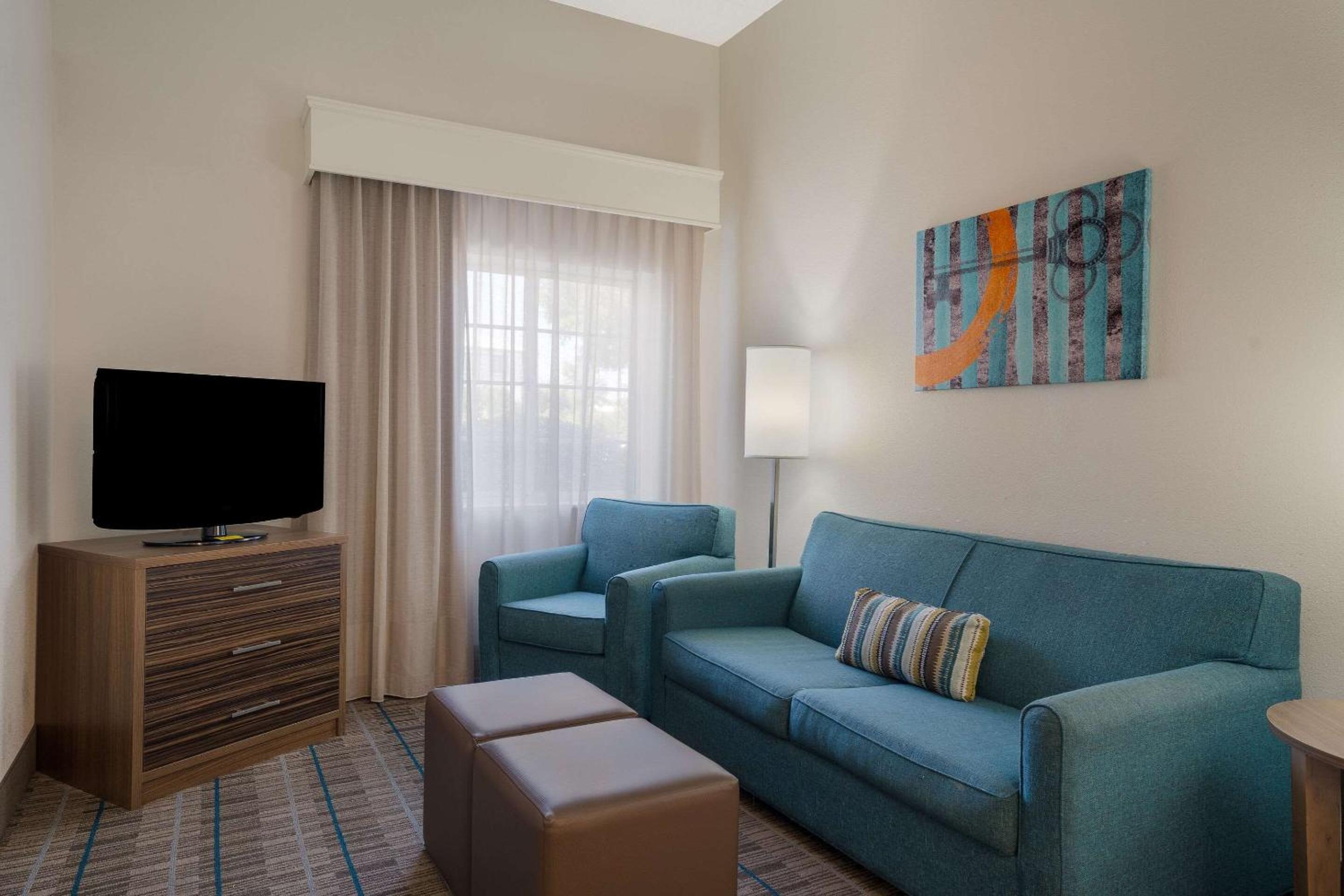 Queen Suite with Two Queen Beds - Accessible/Non-Smoking photo 1