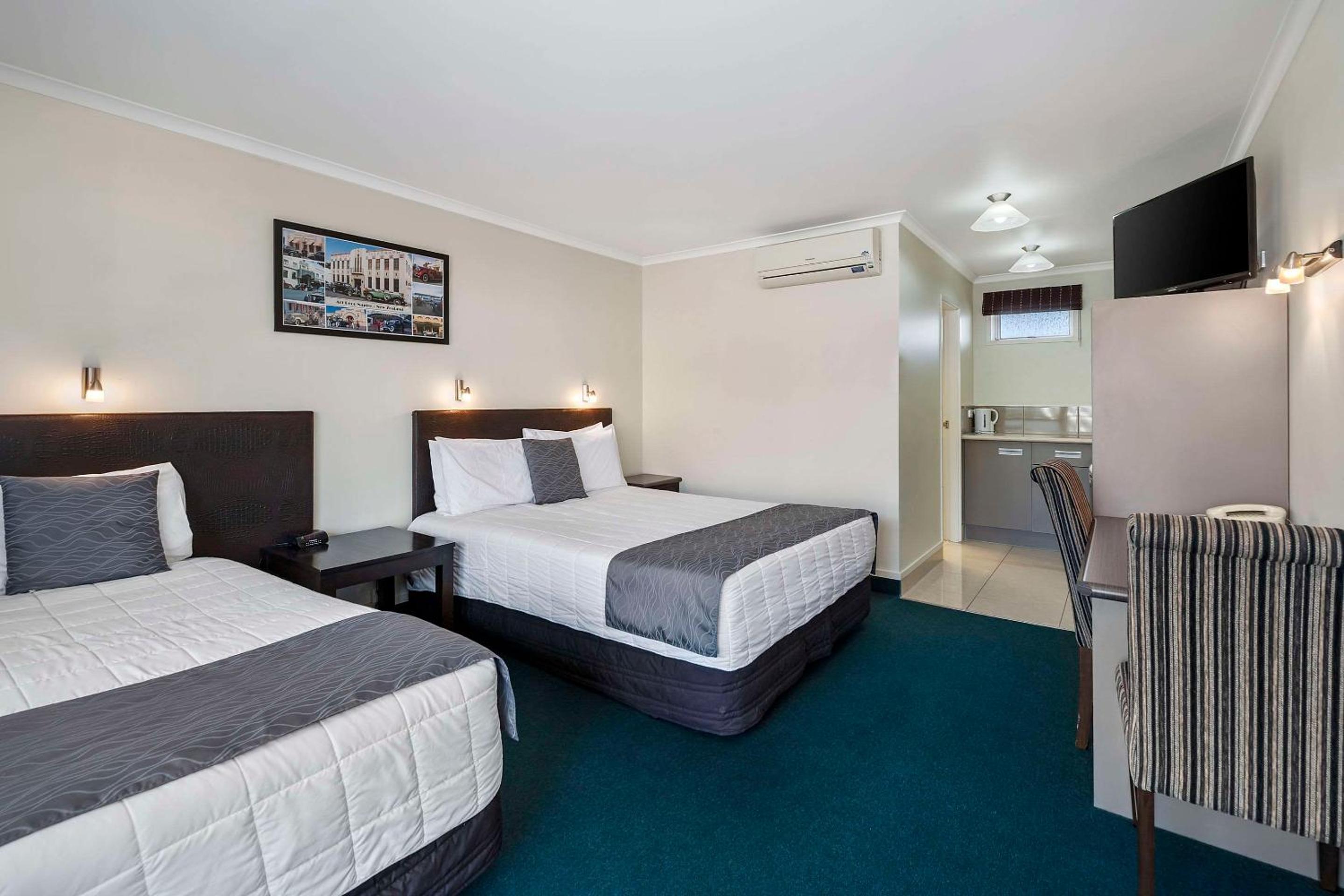 Deluxe Twin Room - Photo 1