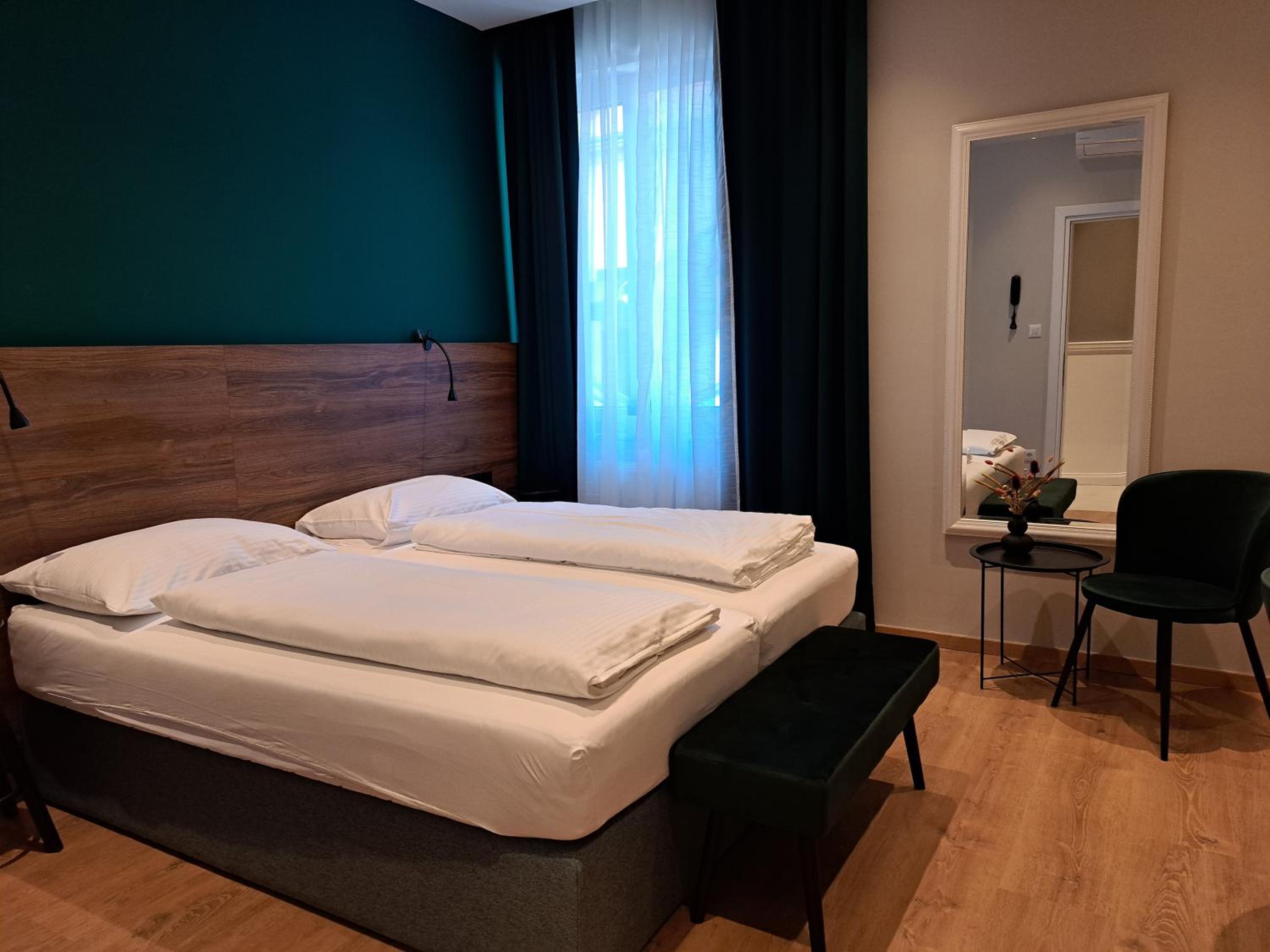 Double or Twin Room photo 1