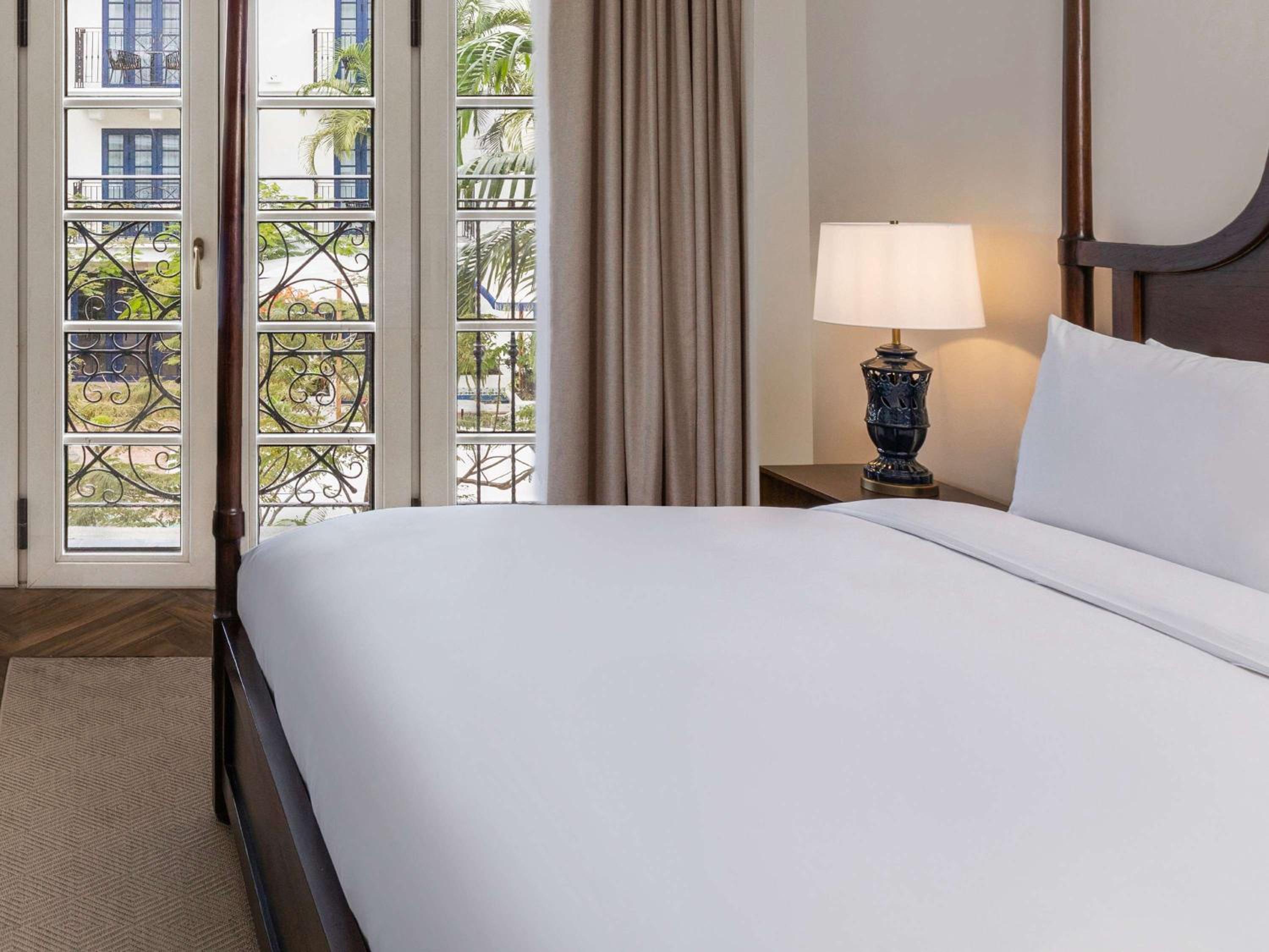 Prestige One-Bedroom King Suite - Oceanfront