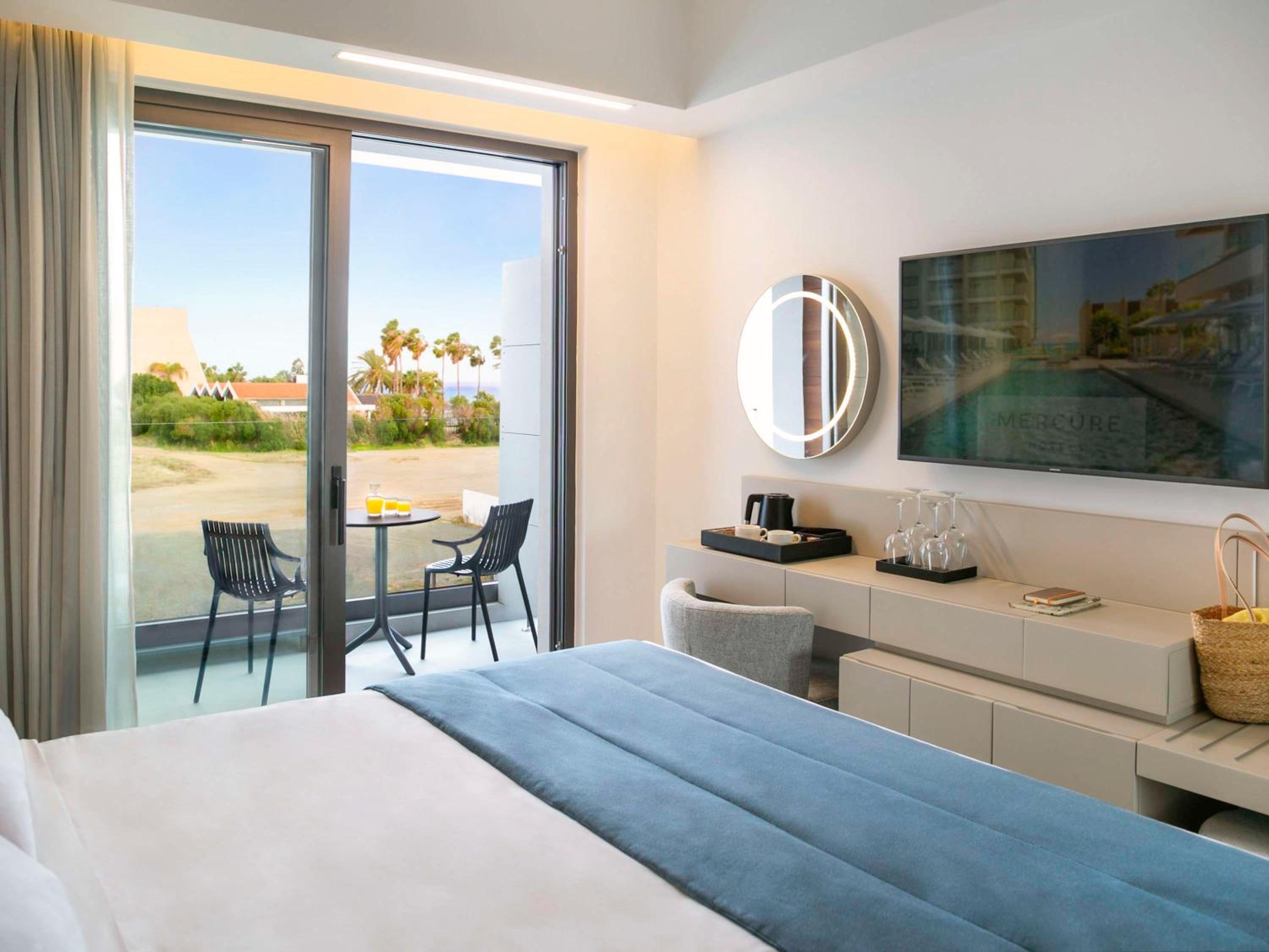 Superior Double Room with Balcony photo 3