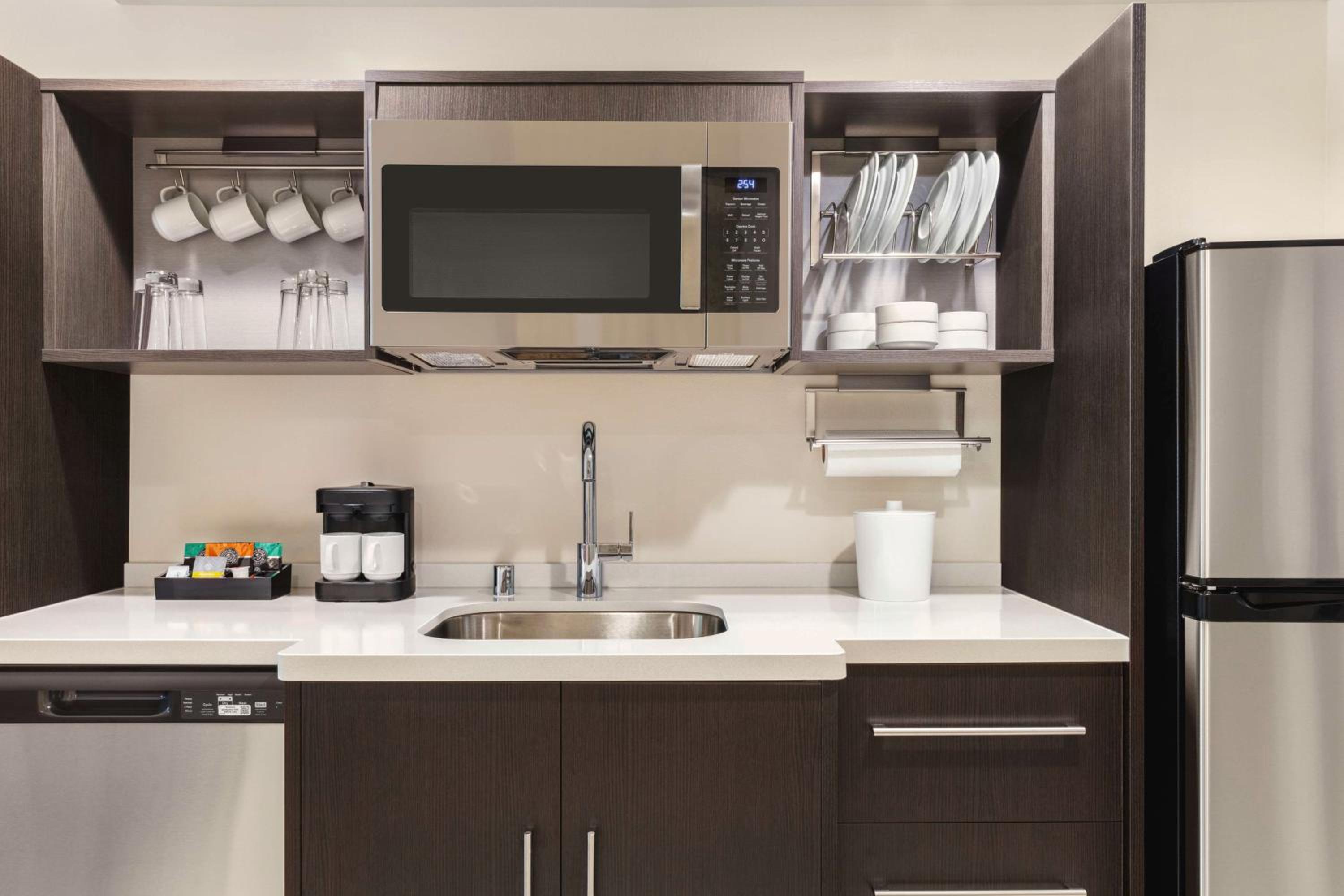 King Studio Suite - Photo 3