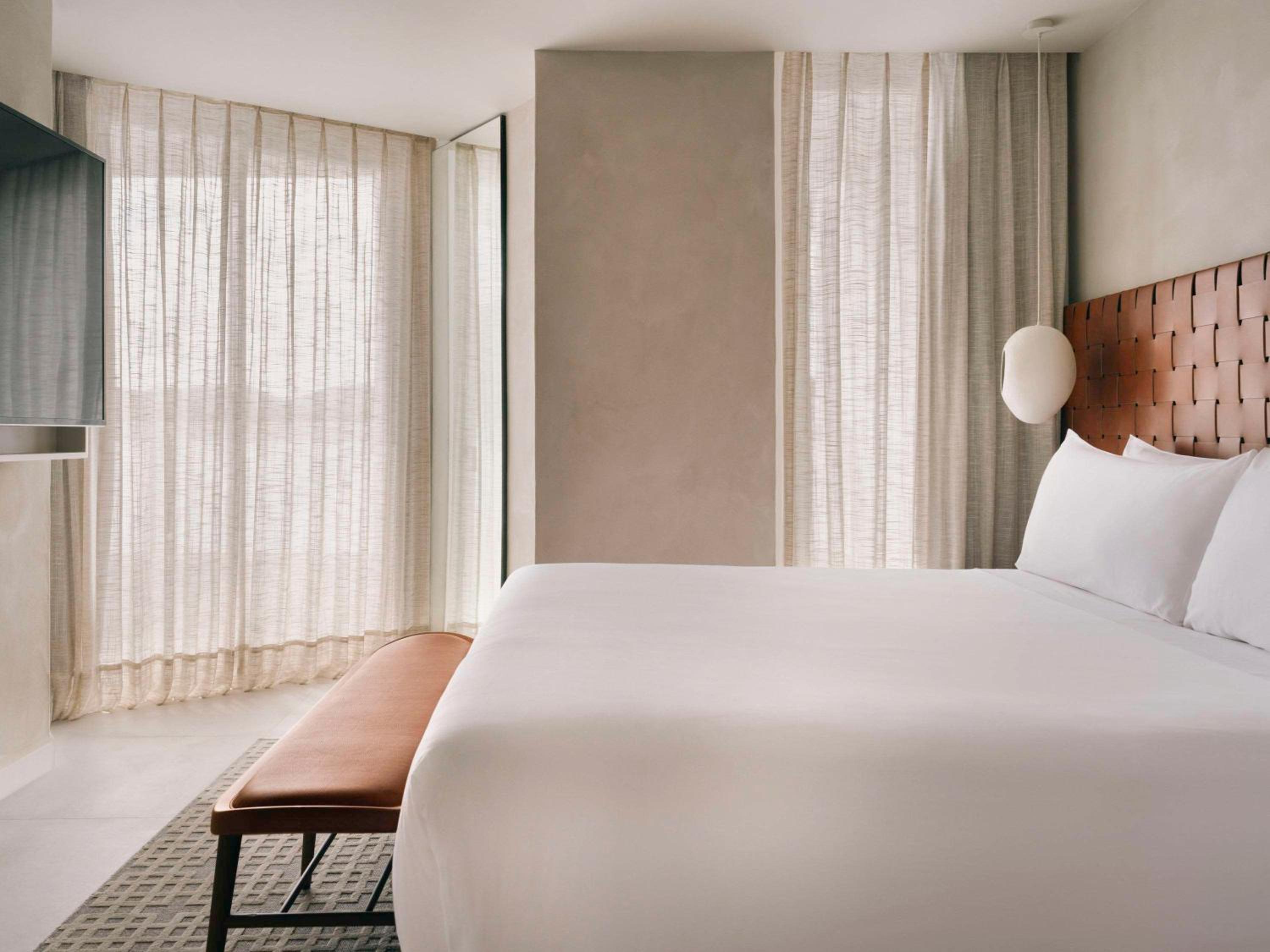 Mondrian Suite  - Photo 1