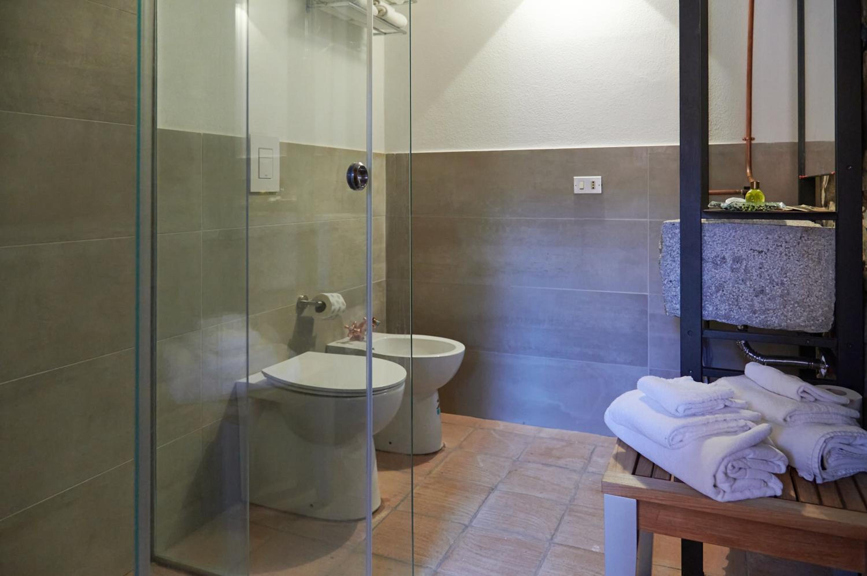 Superior Quadruple Room photo 2